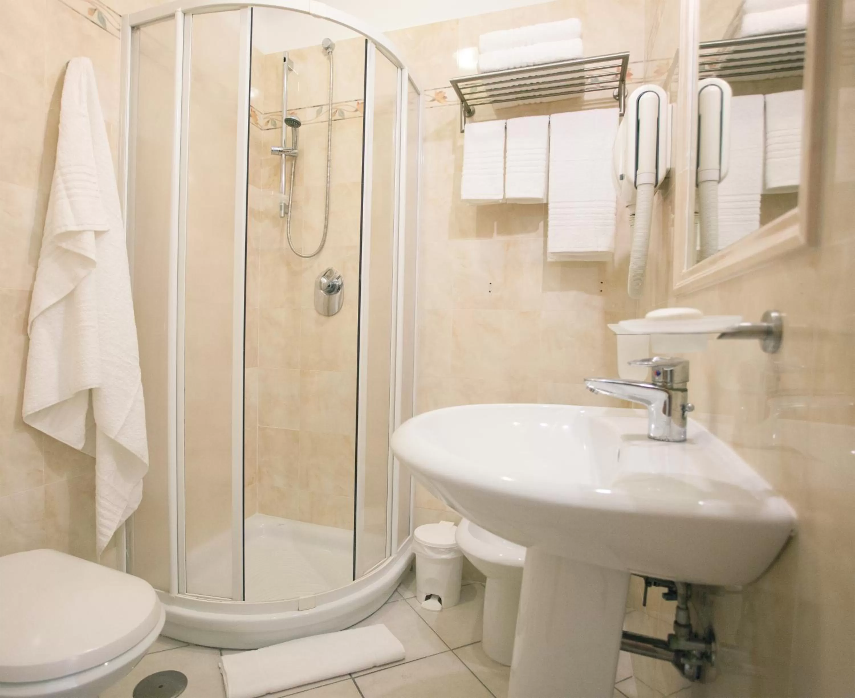 Bathroom in Hotel Domus Praetoria