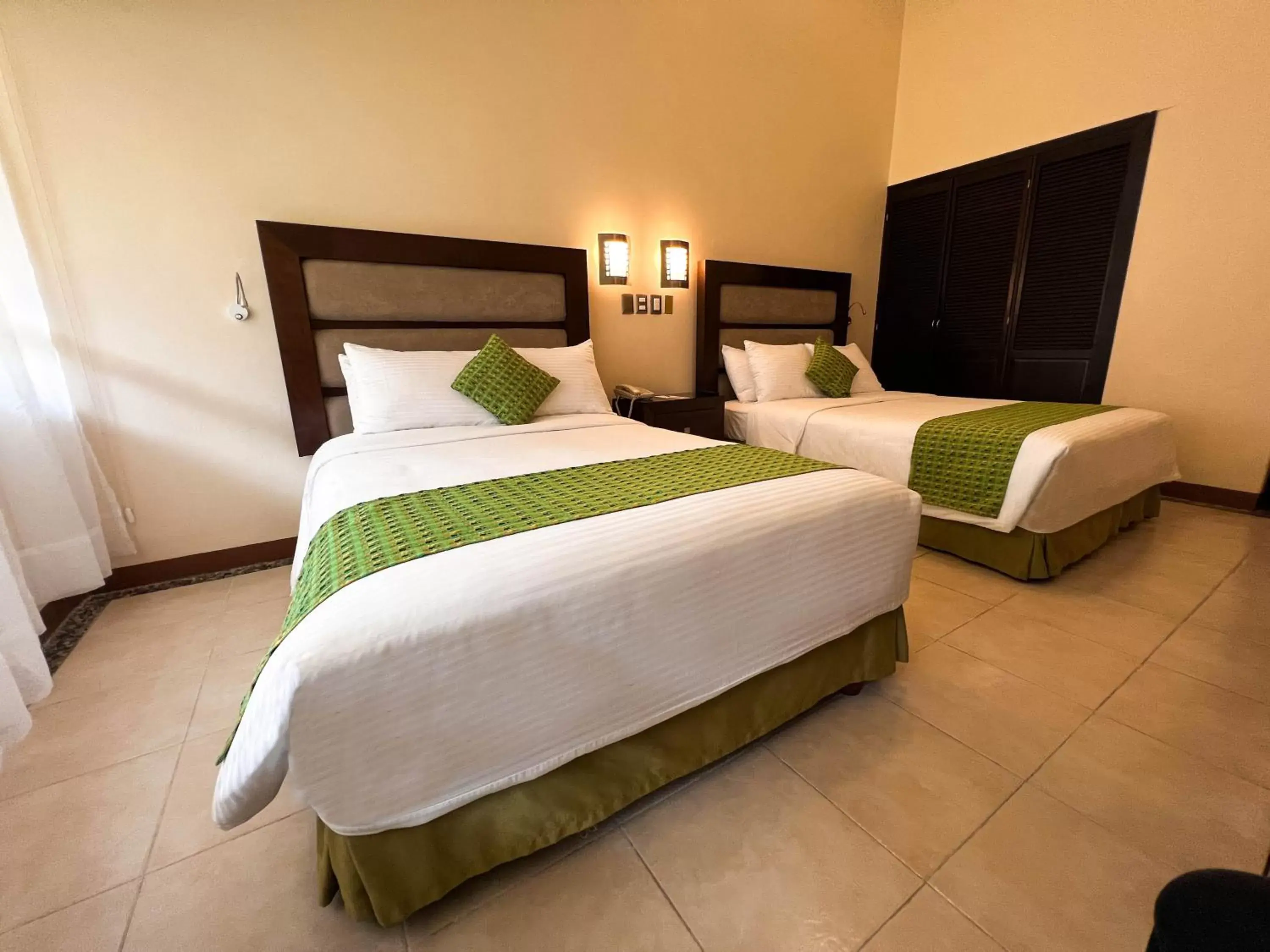 Decorative detail, Bed in Hotel Villa Mercedes Palenque