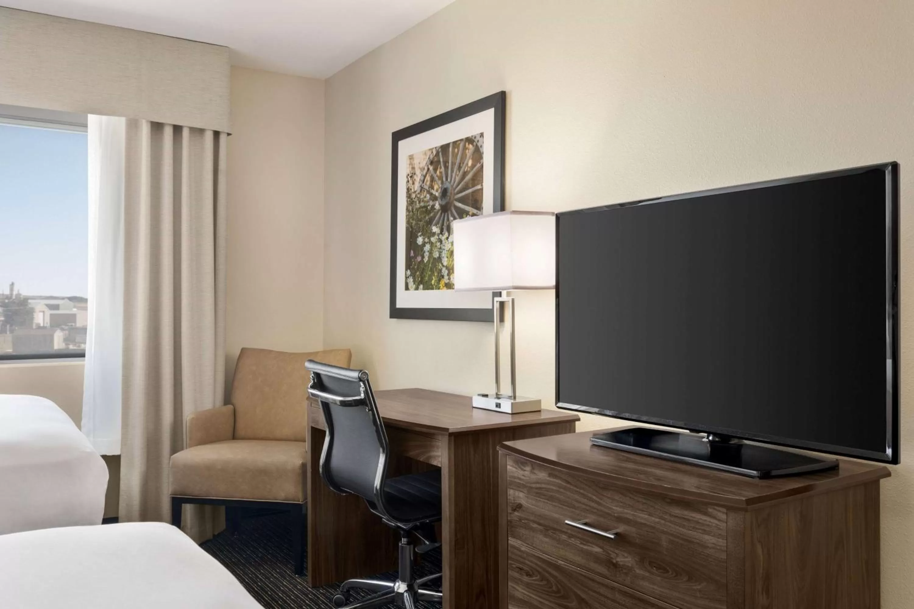 Photo of the whole room in Baymont by Wyndham Rawlins