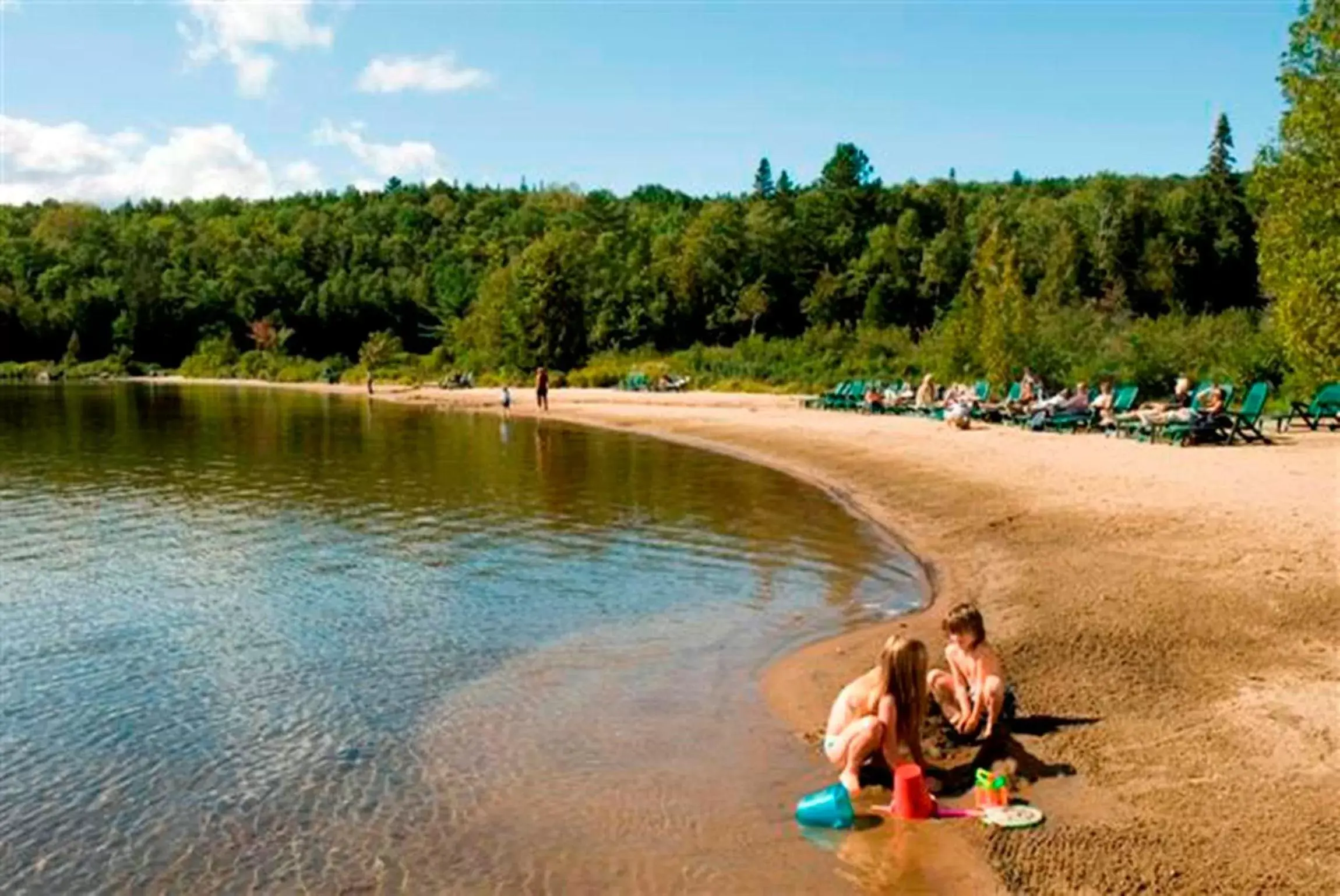 Beach in Sacacomie Hôtel et Spa