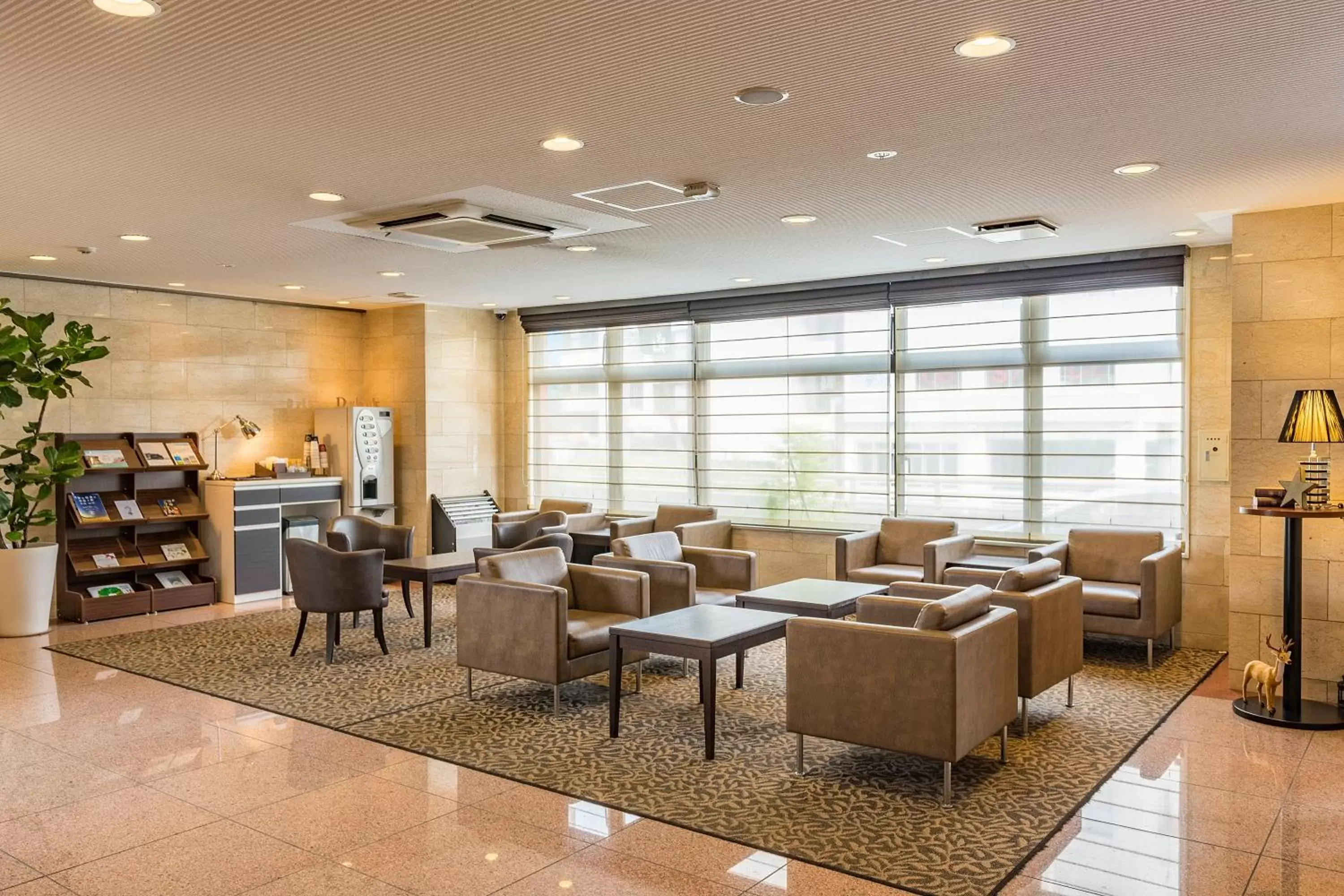 Lobby or reception, Lounge/Bar in Nishitetsu Inn Tenjin