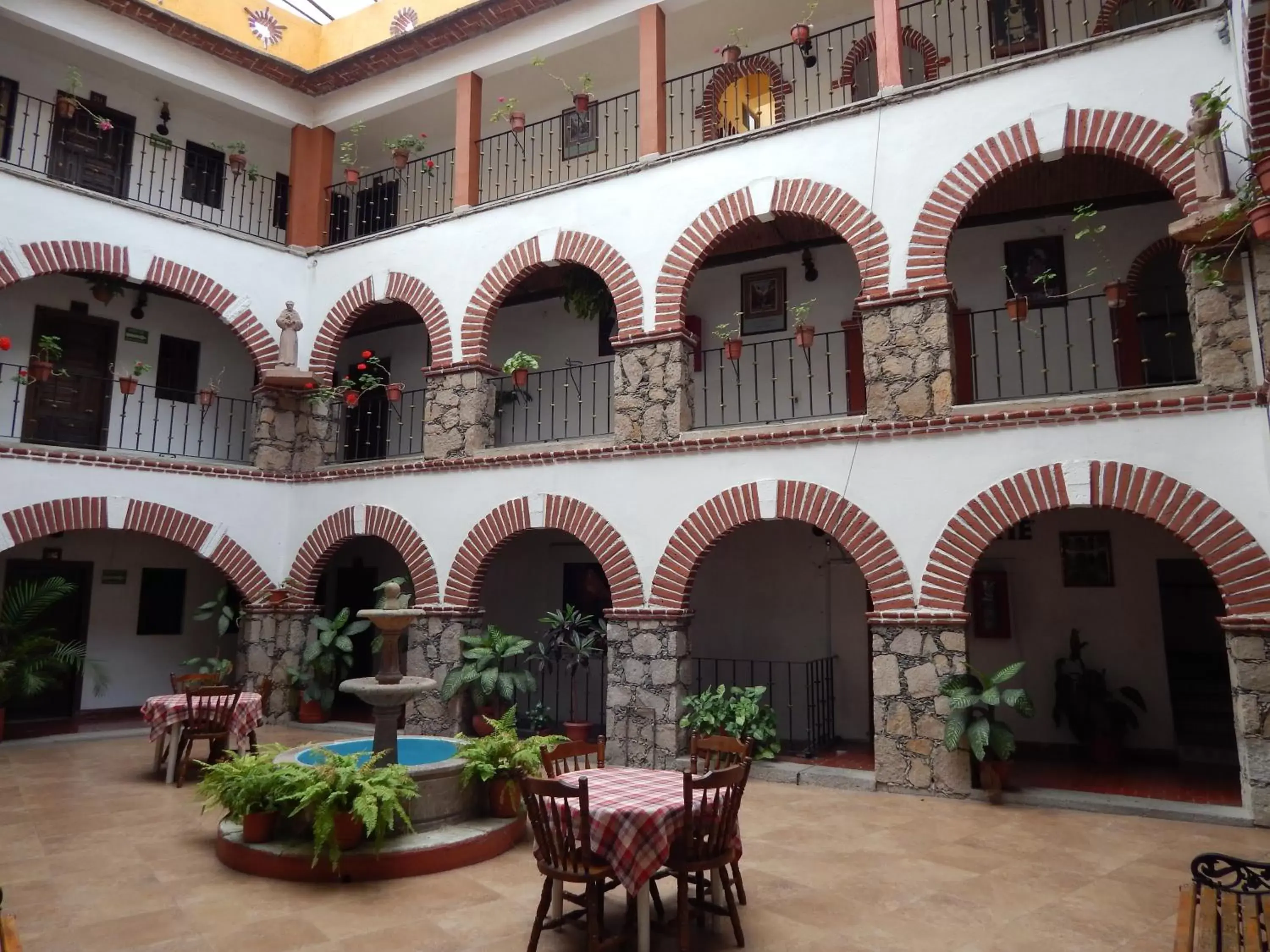 Facade/entrance, Property Building in Hotel Molino del Rey