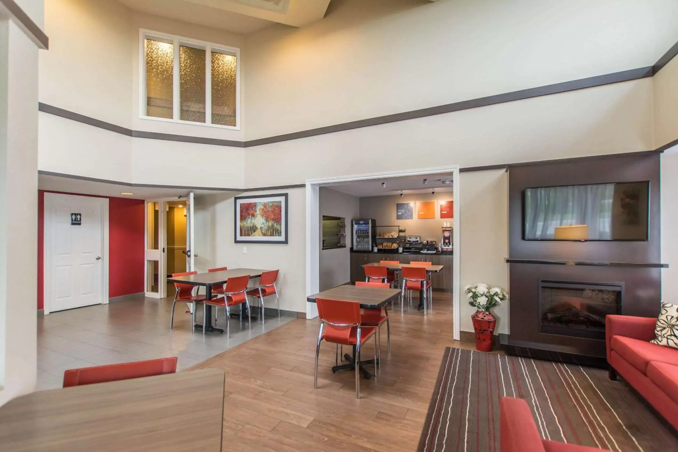 Lobby or reception, Restaurant/Places to Eat in Comfort Inn New Glasgow