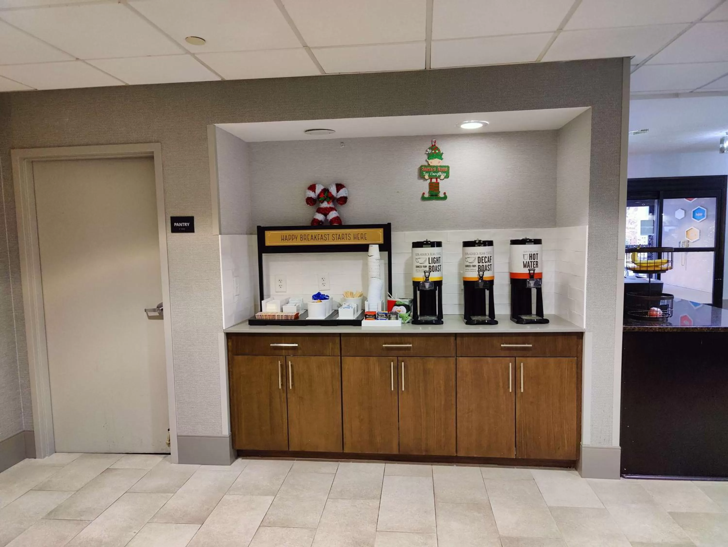 Dining area in Hampton Inn Atlanta/Peachtree City