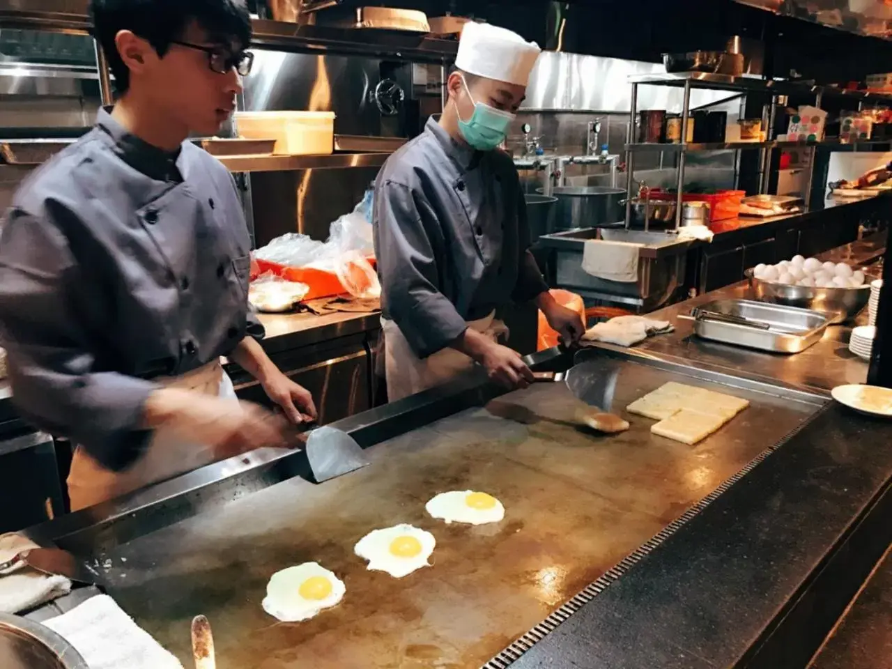 Restaurant/places to eat in Hotel Midtown Richardson Restaurant/places to eat in Hotel Midtown Richardson