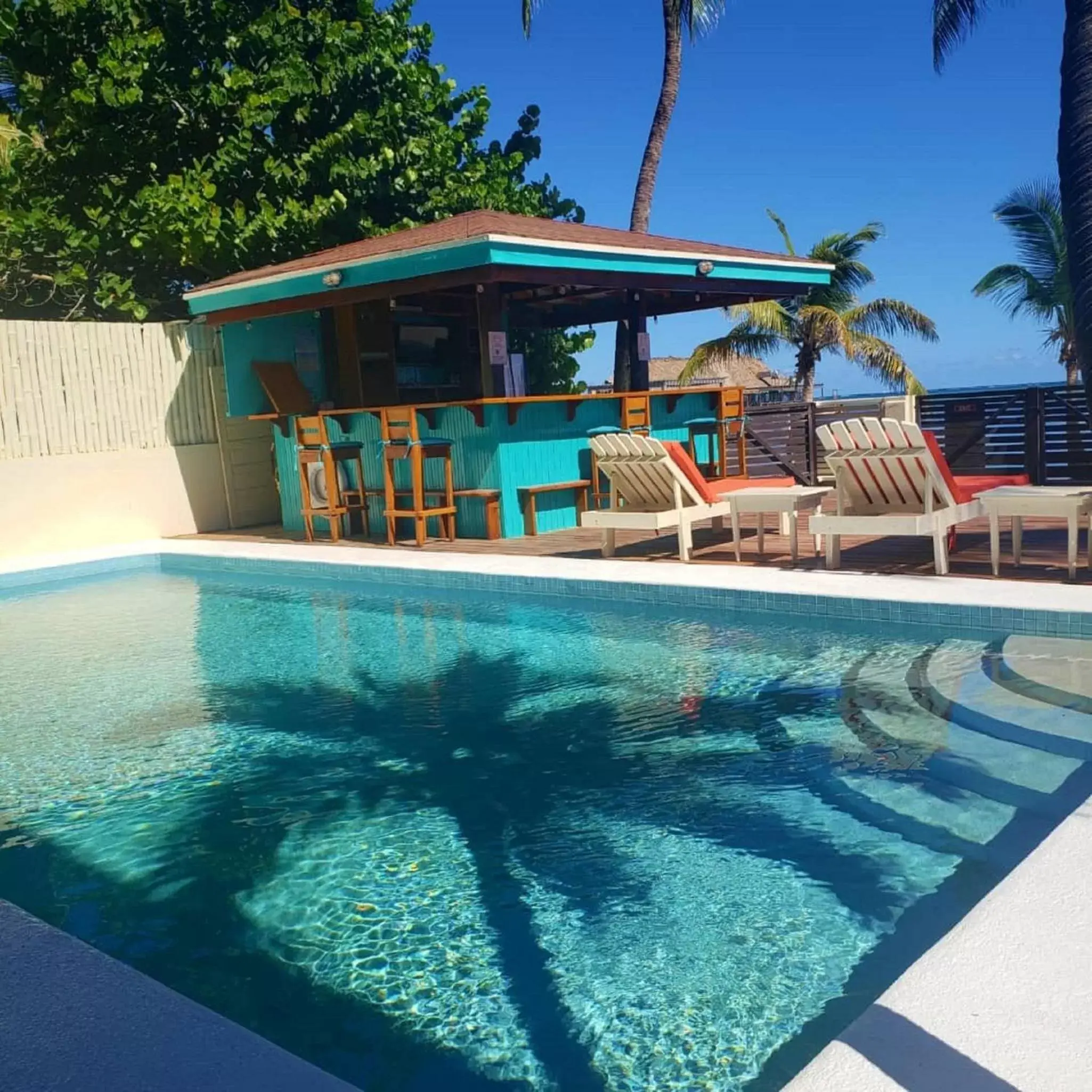 Pool view, Swimming Pool in Ocean Tide Beach Resort