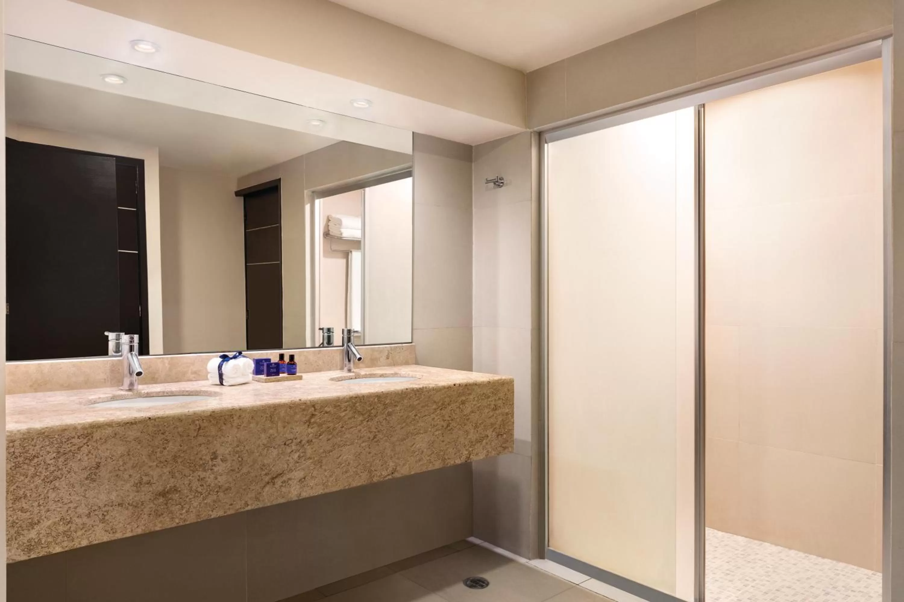 Shower in Seadust Cancun Family Resort - All Inclusive