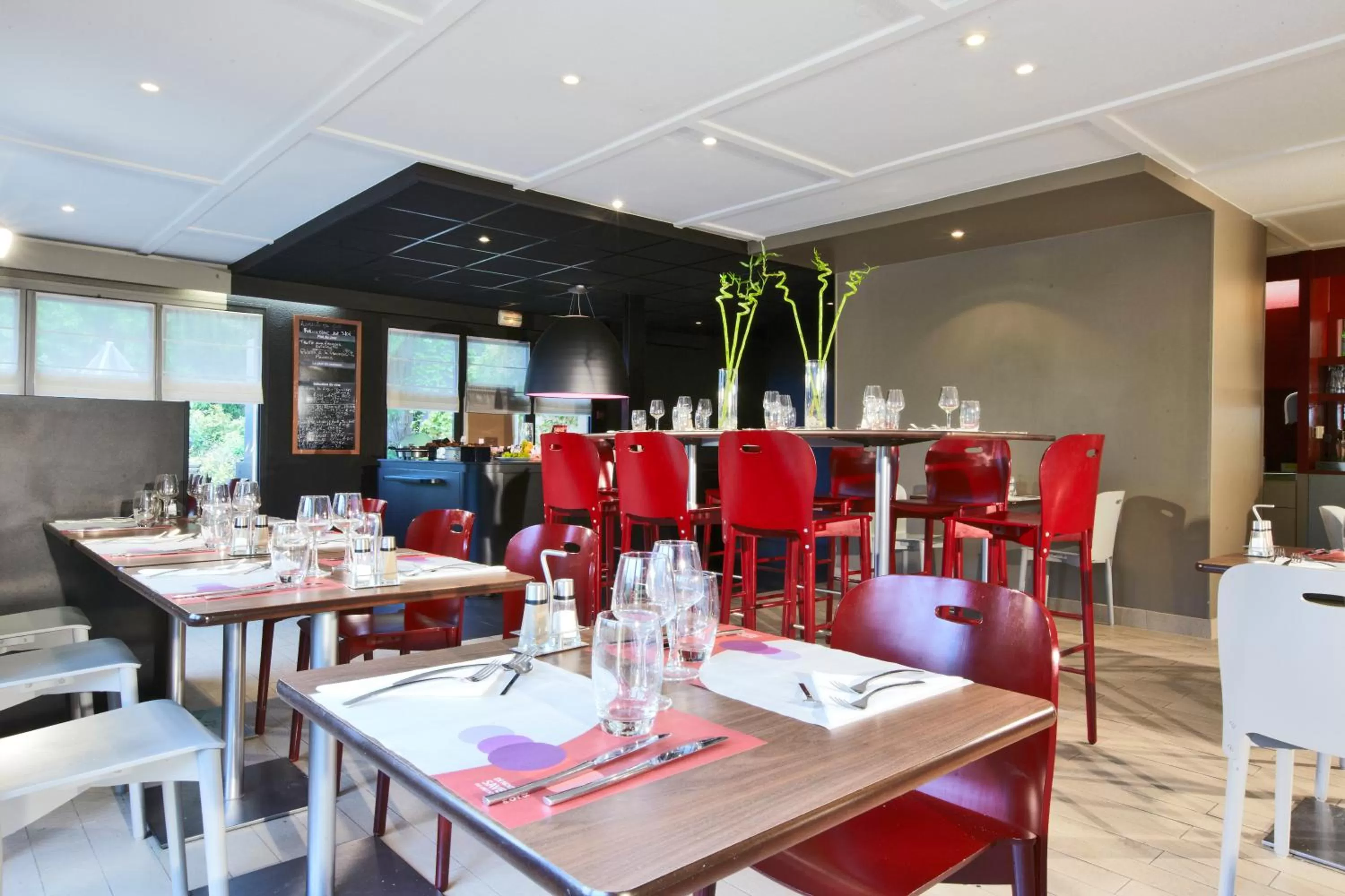 Restaurant/places to eat in Campanile Charleville-Mezières