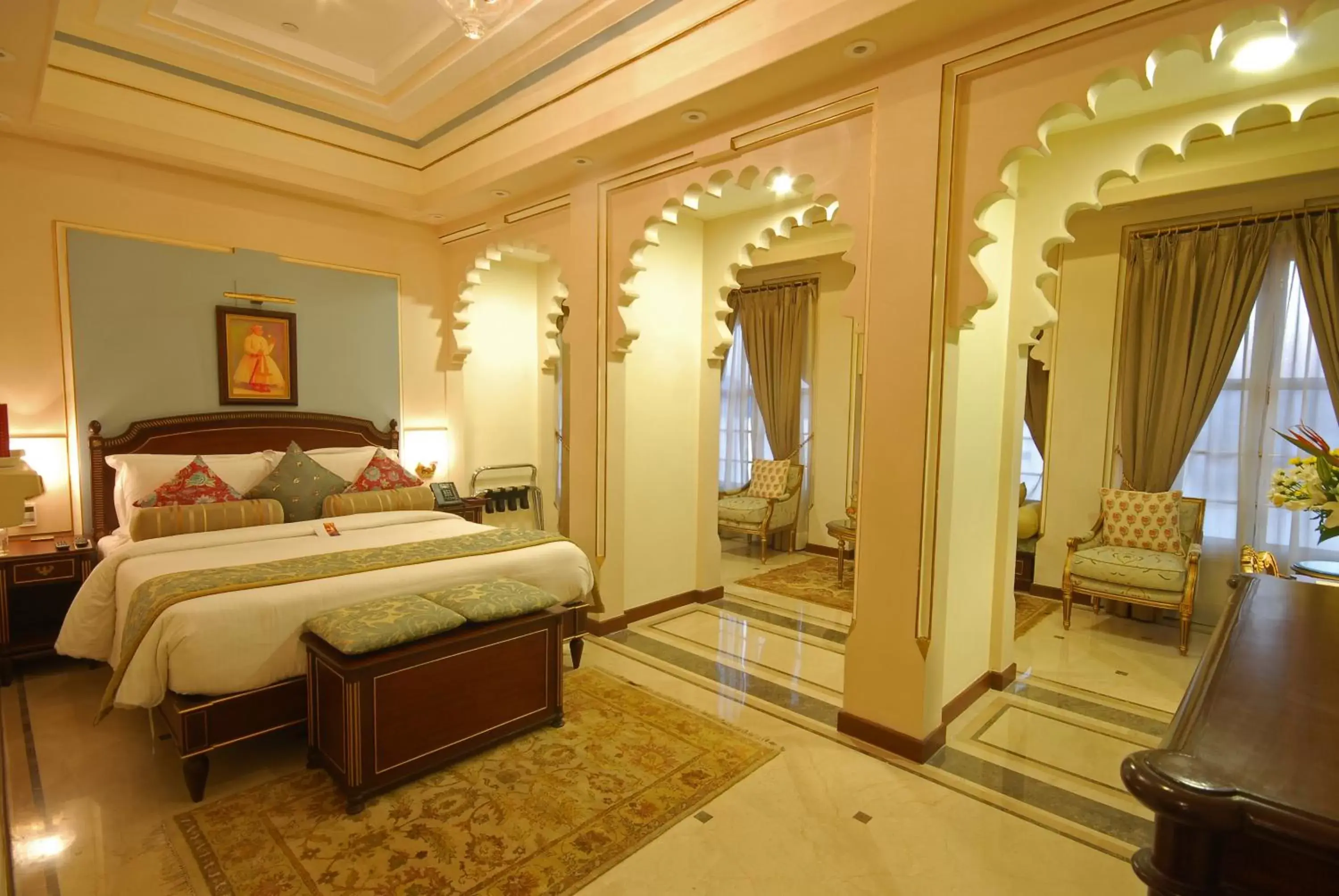 Photo of the whole room, Bed in Taj Fateh Prakash Palace Udaipur
