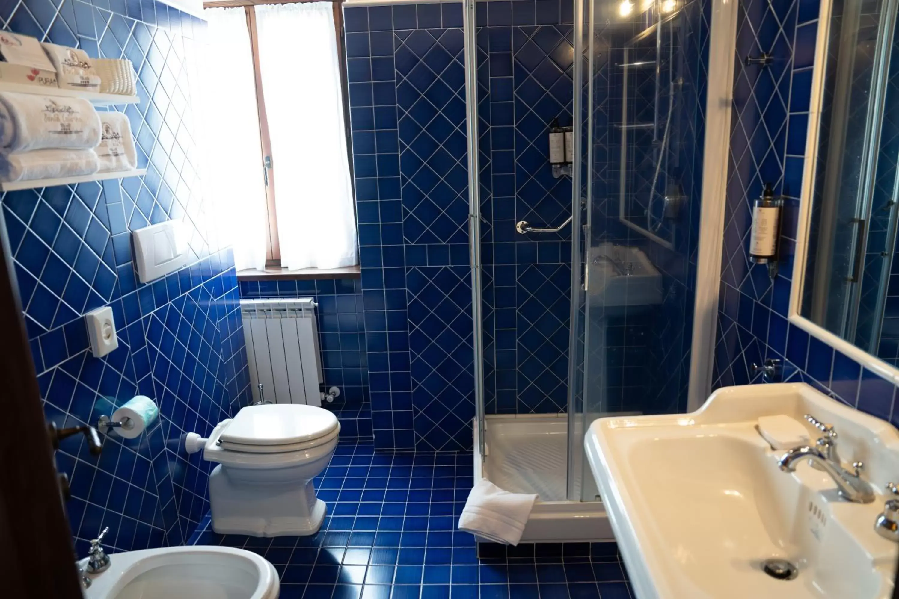 Bathroom in Relais Santa Caterina Hotel