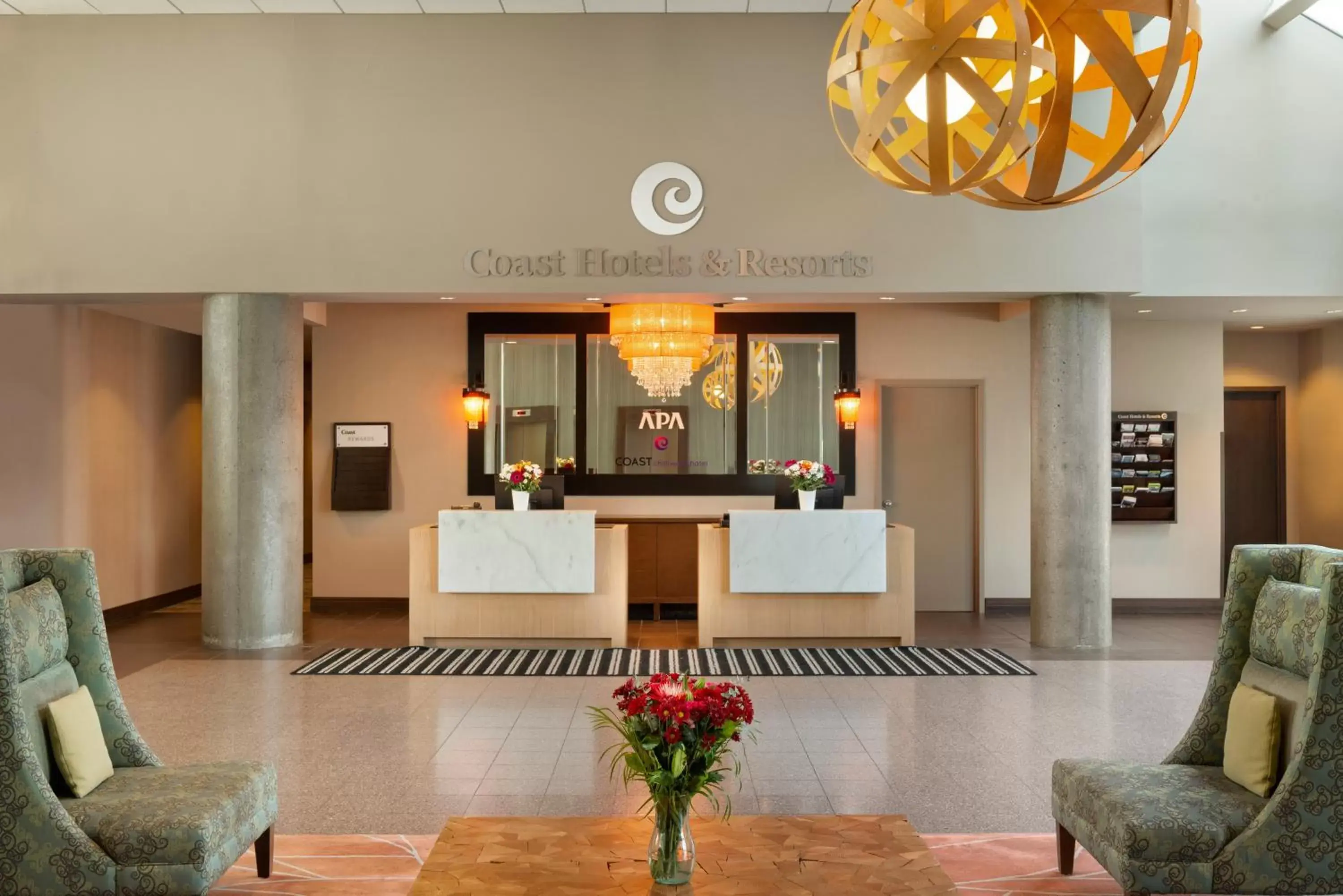 Lobby or reception, Lobby/Reception in Coast Chilliwack Hotel by APA