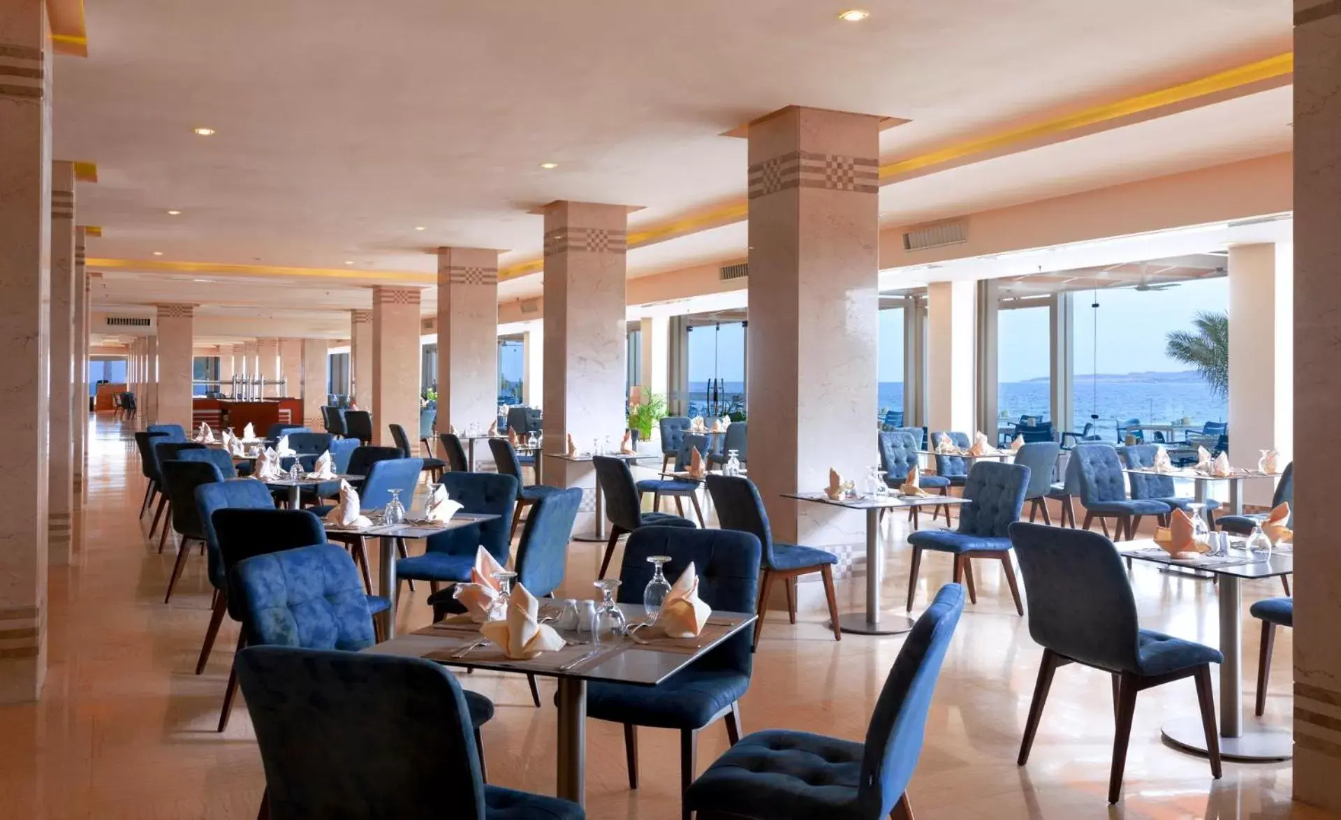 Restaurant/Places to Eat in Beach Albatros Resort - Hurghada