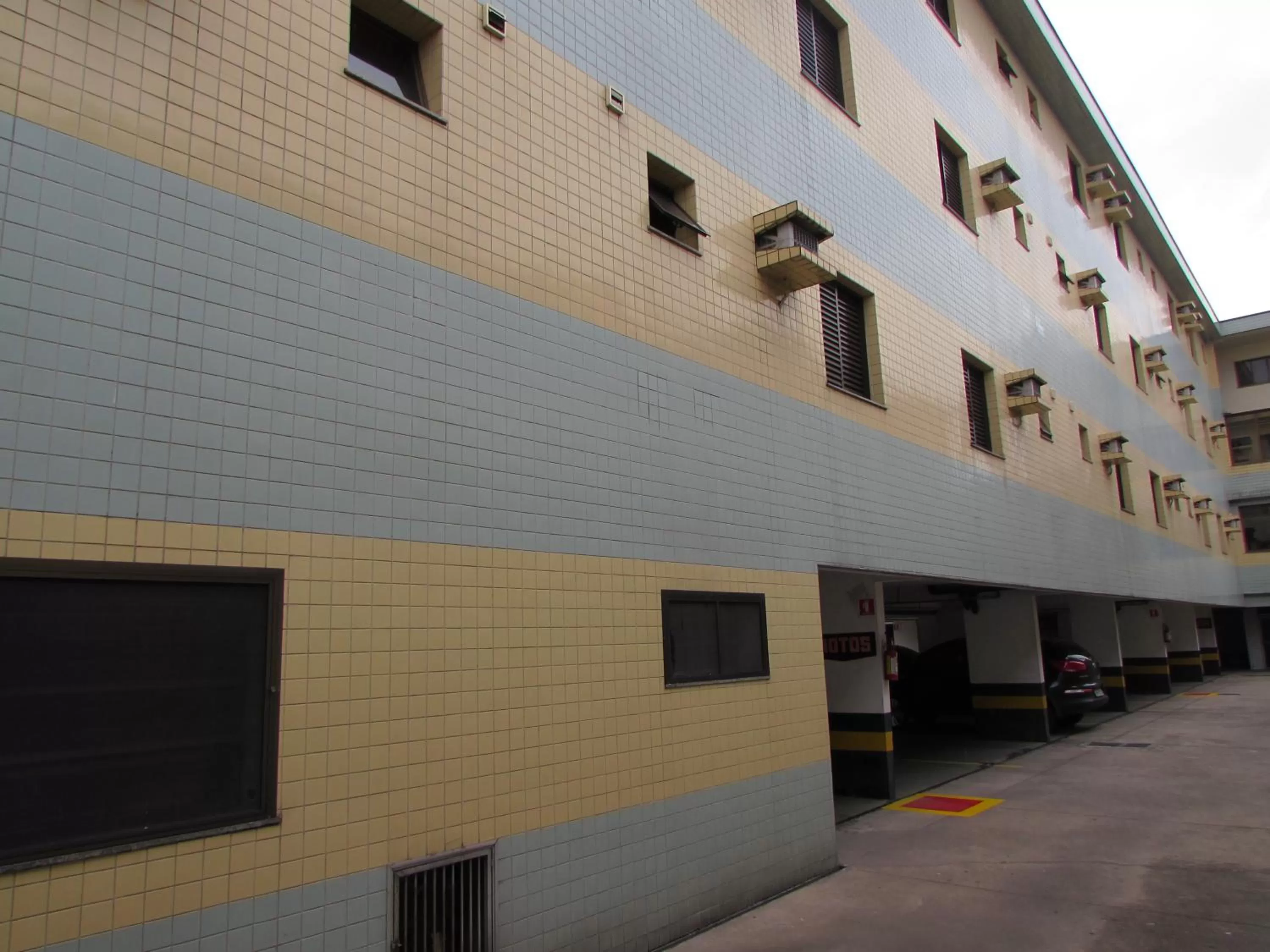 Facade/entrance in Pleasant Place Hotel