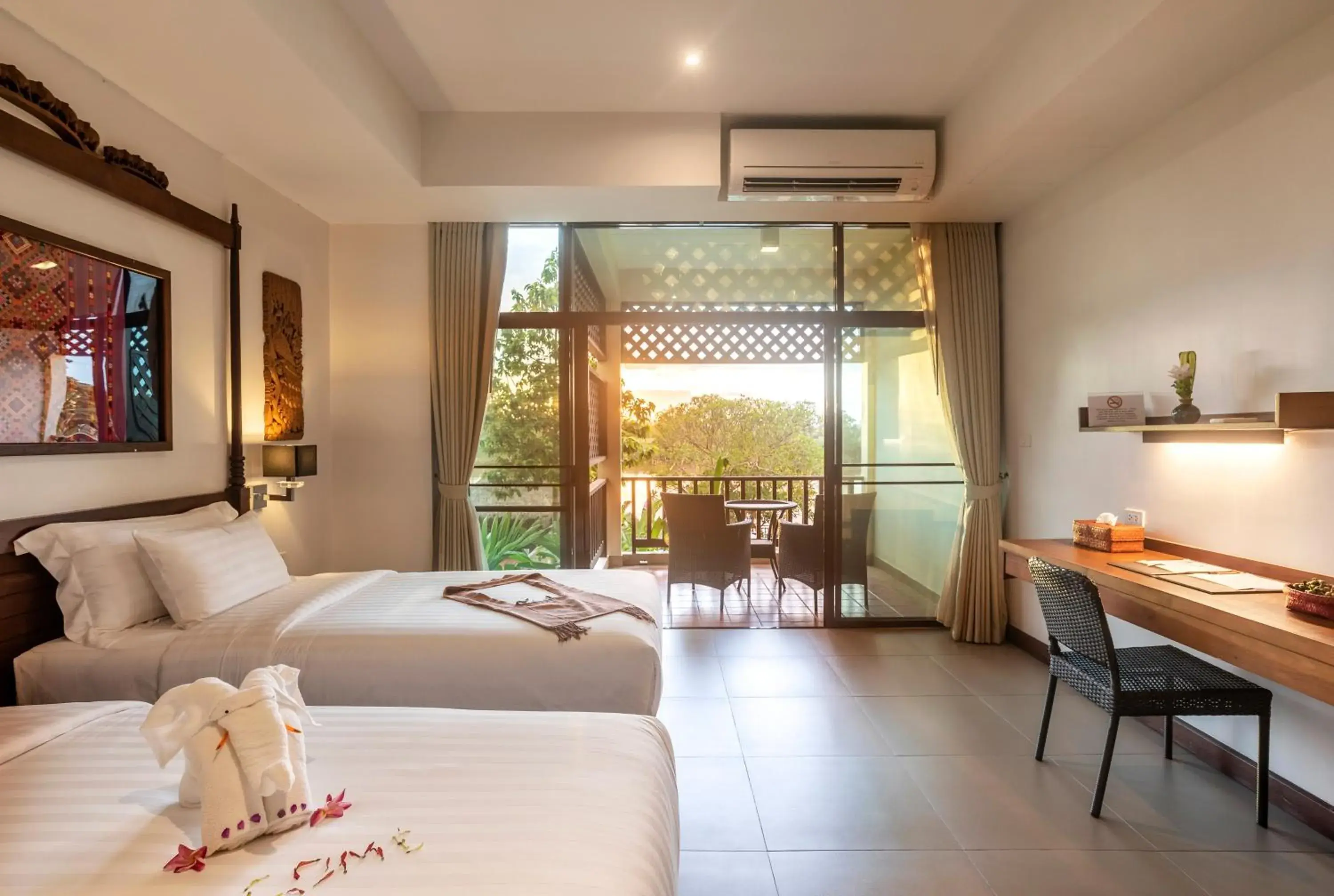 Standard Twin Room in Bansaeo Garden and Resort Standard Twin Room in Bansaeo Garden and Resort