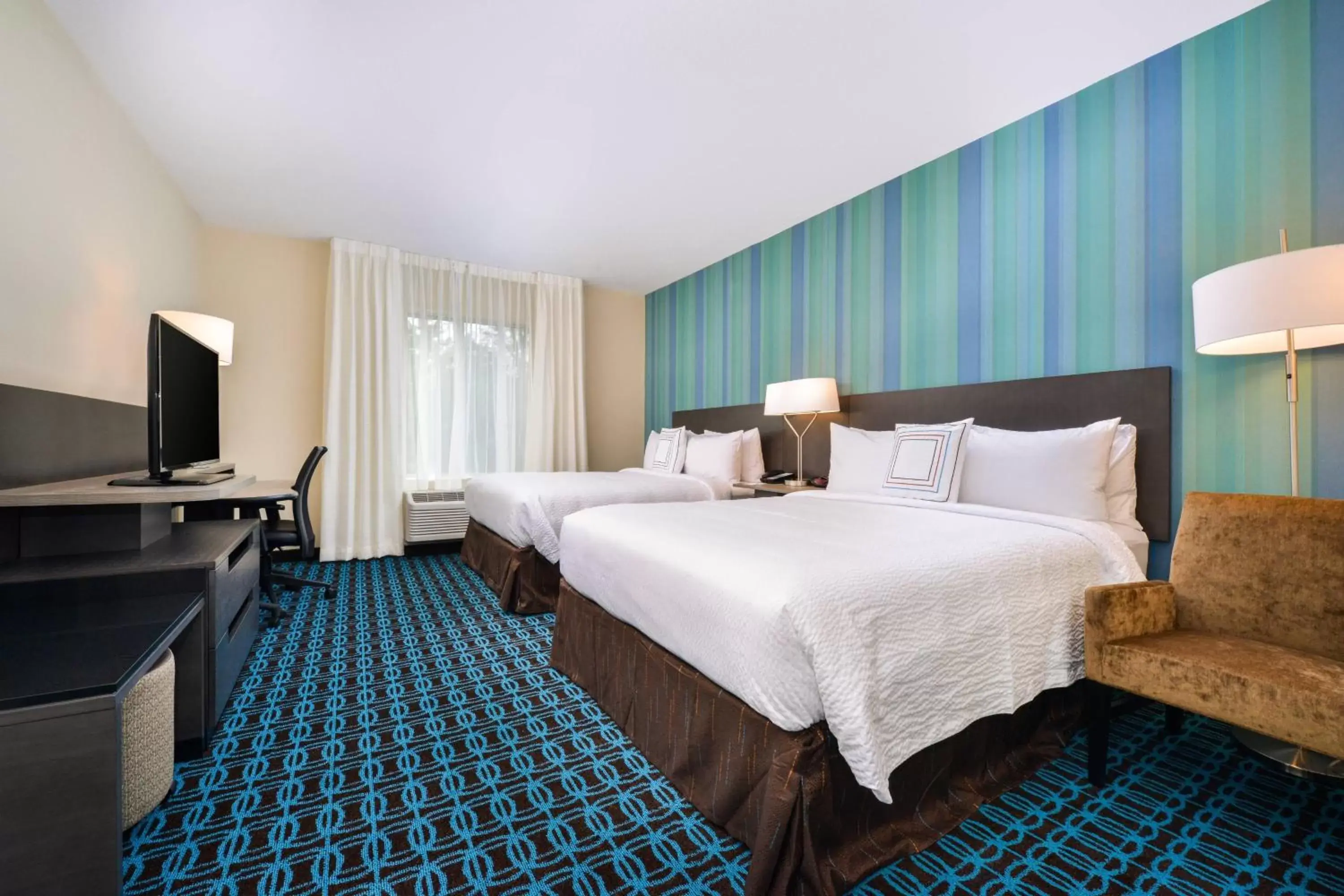 Photo of the whole room, Bed in Fairfield Inn & Suites by Marriott Raleigh Cary