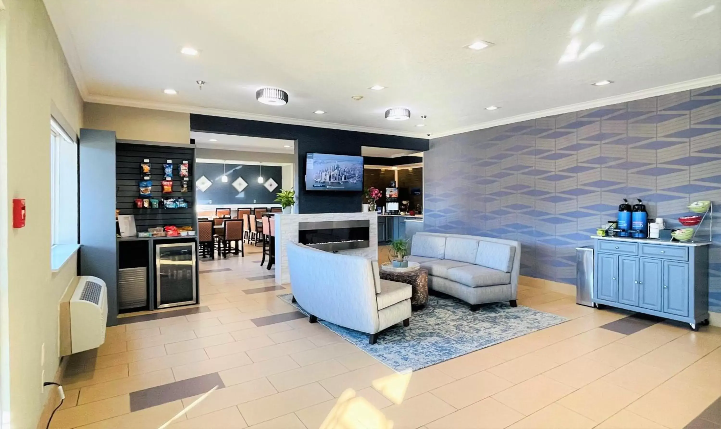 Breakfast, Seating Area in Best Western Kokomo Hotel