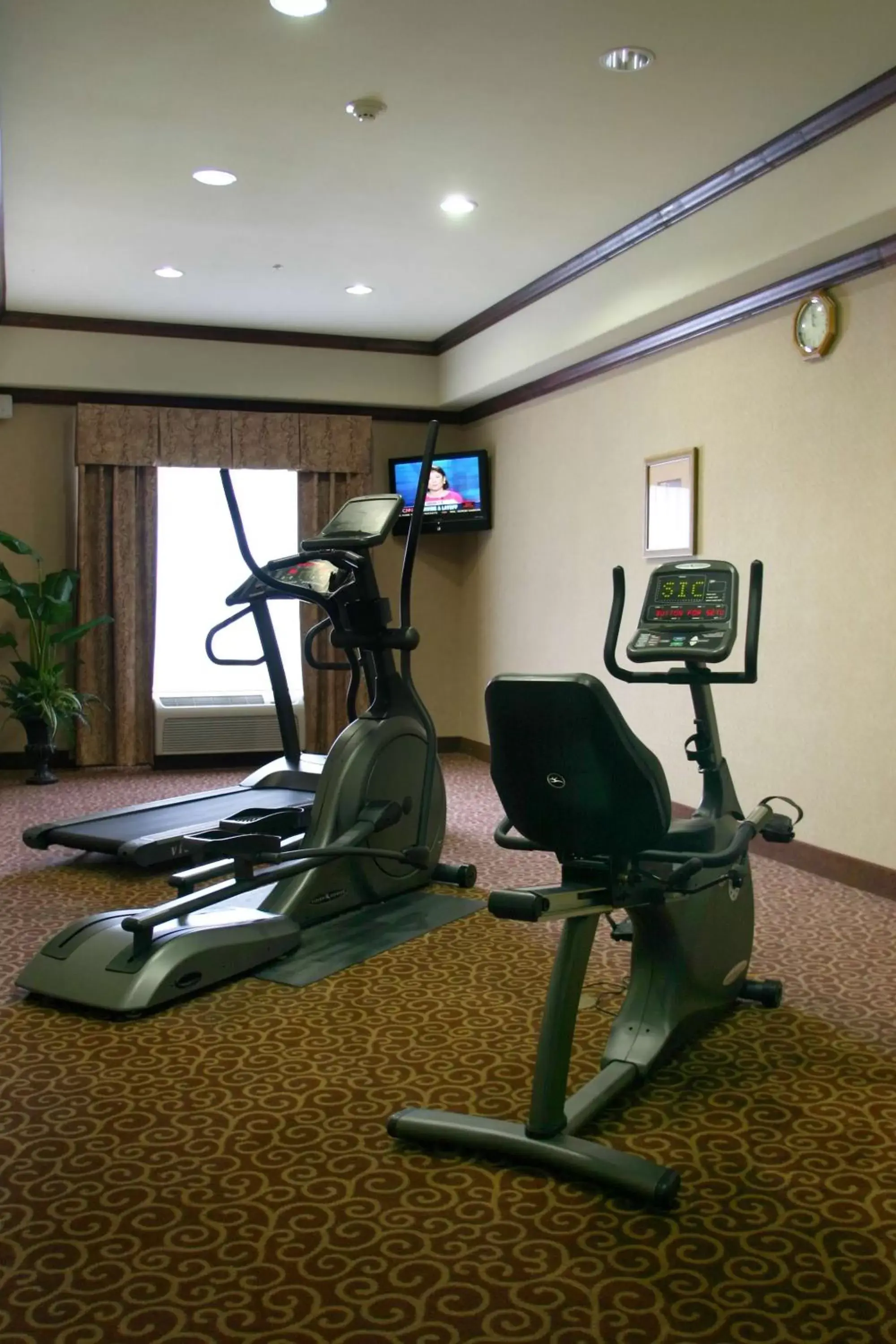 Fitness centre/facilities, Fitness Center/Facilities in Hampton Inn Seguin