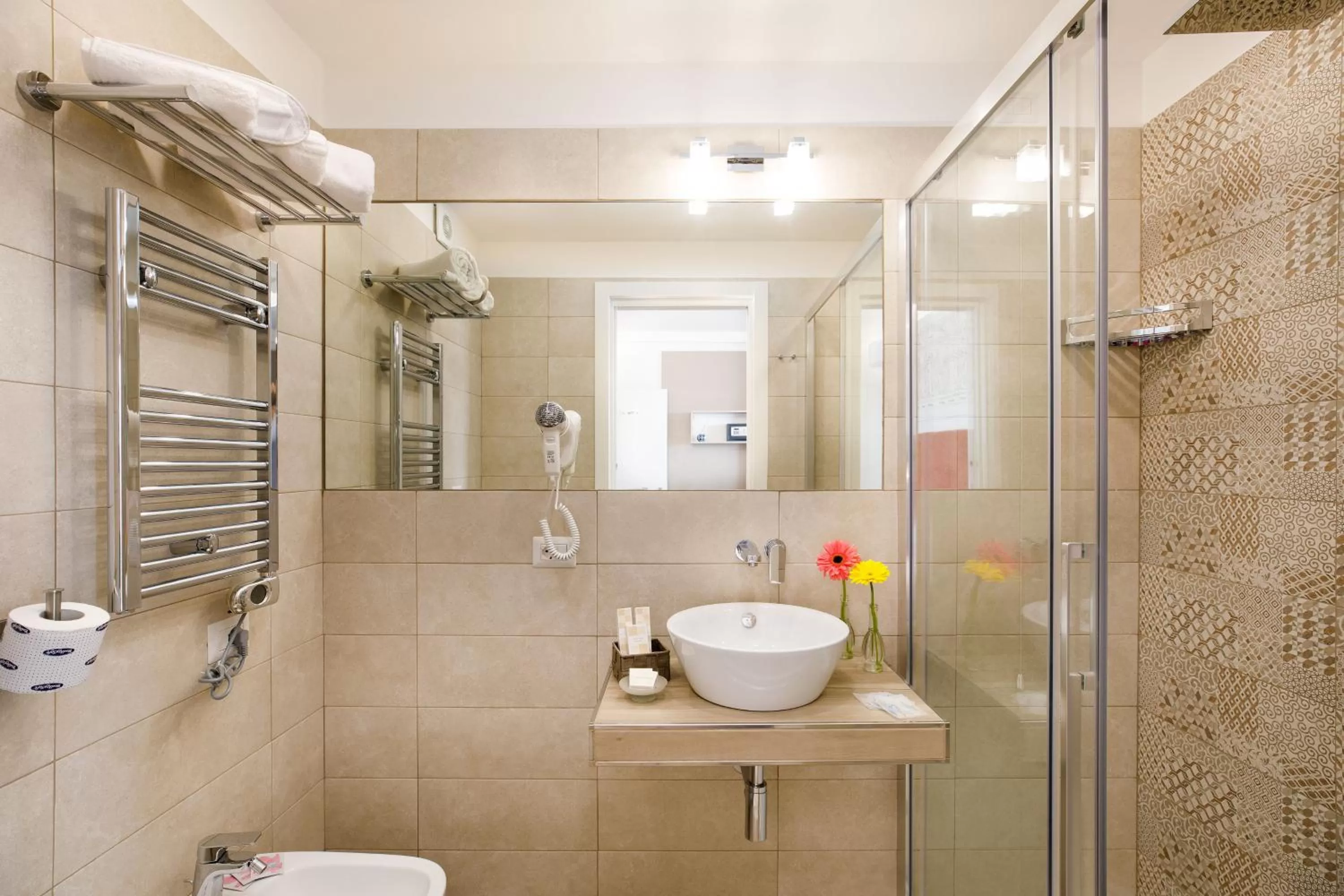 Shower, Bathroom in Le Muse Suite