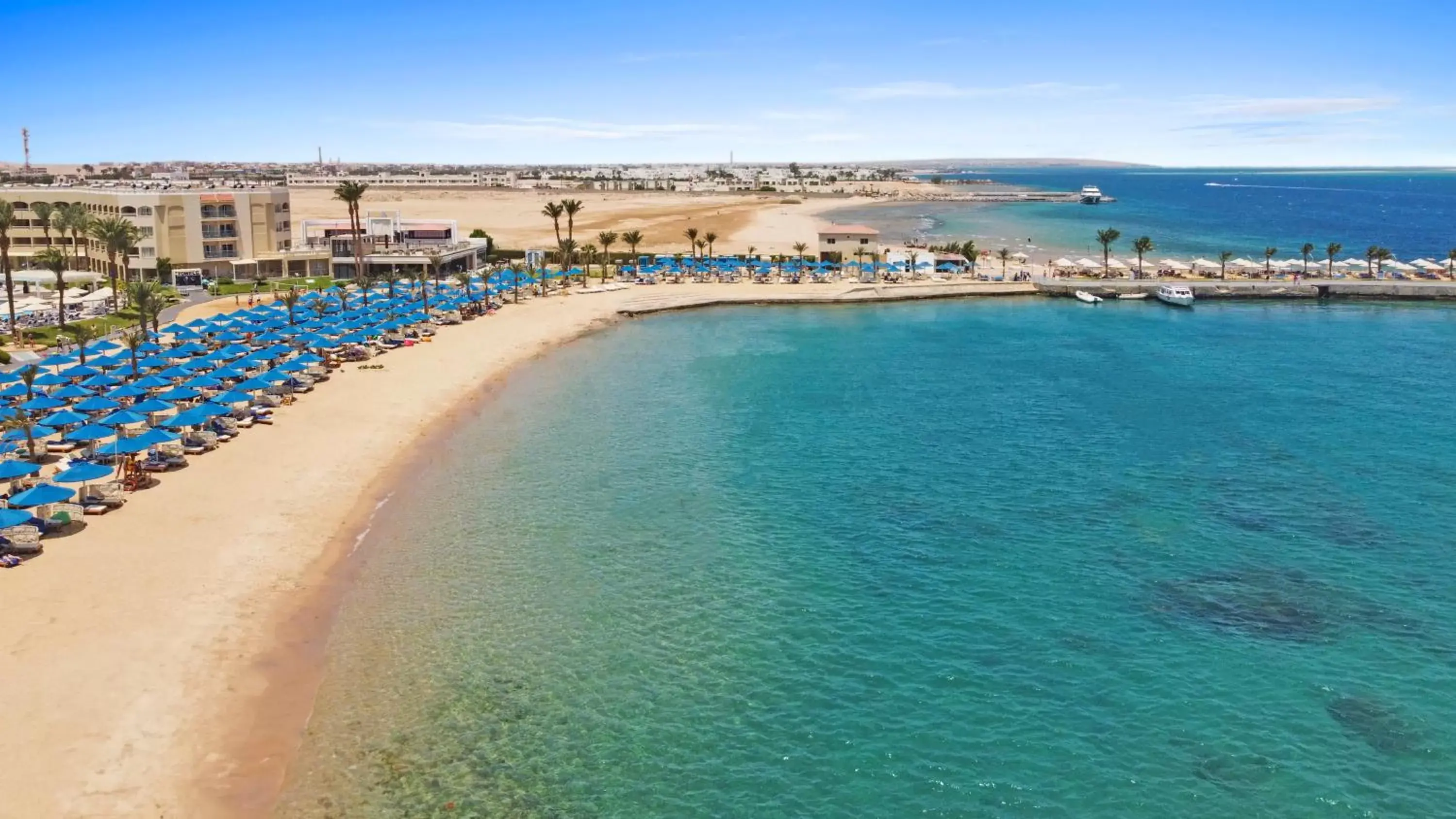 Beach, Bird's-eye View in Beach Albatros Resort - Hurghada