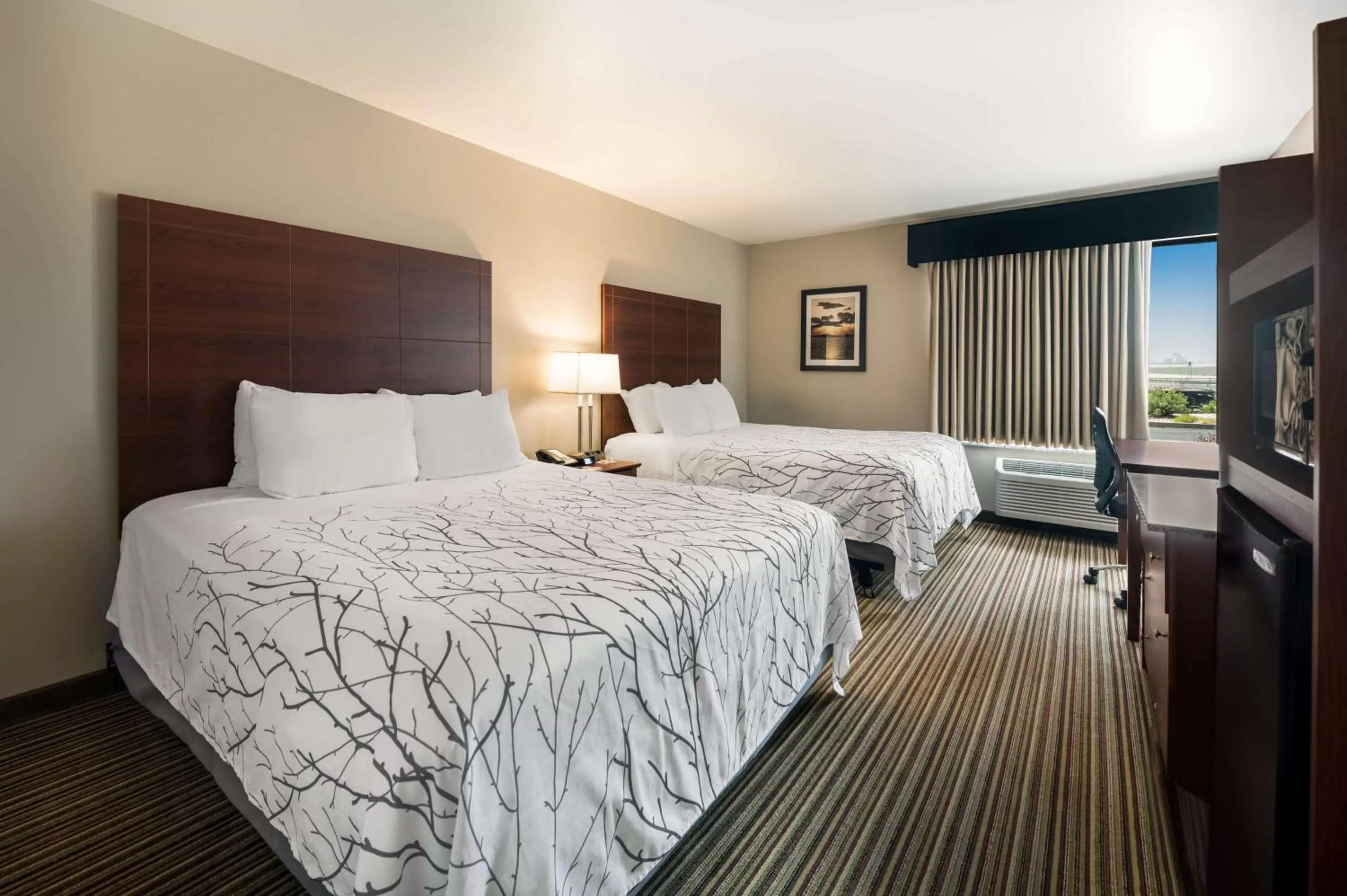 Bedroom, Bed in Best Western Park Oasis Inn