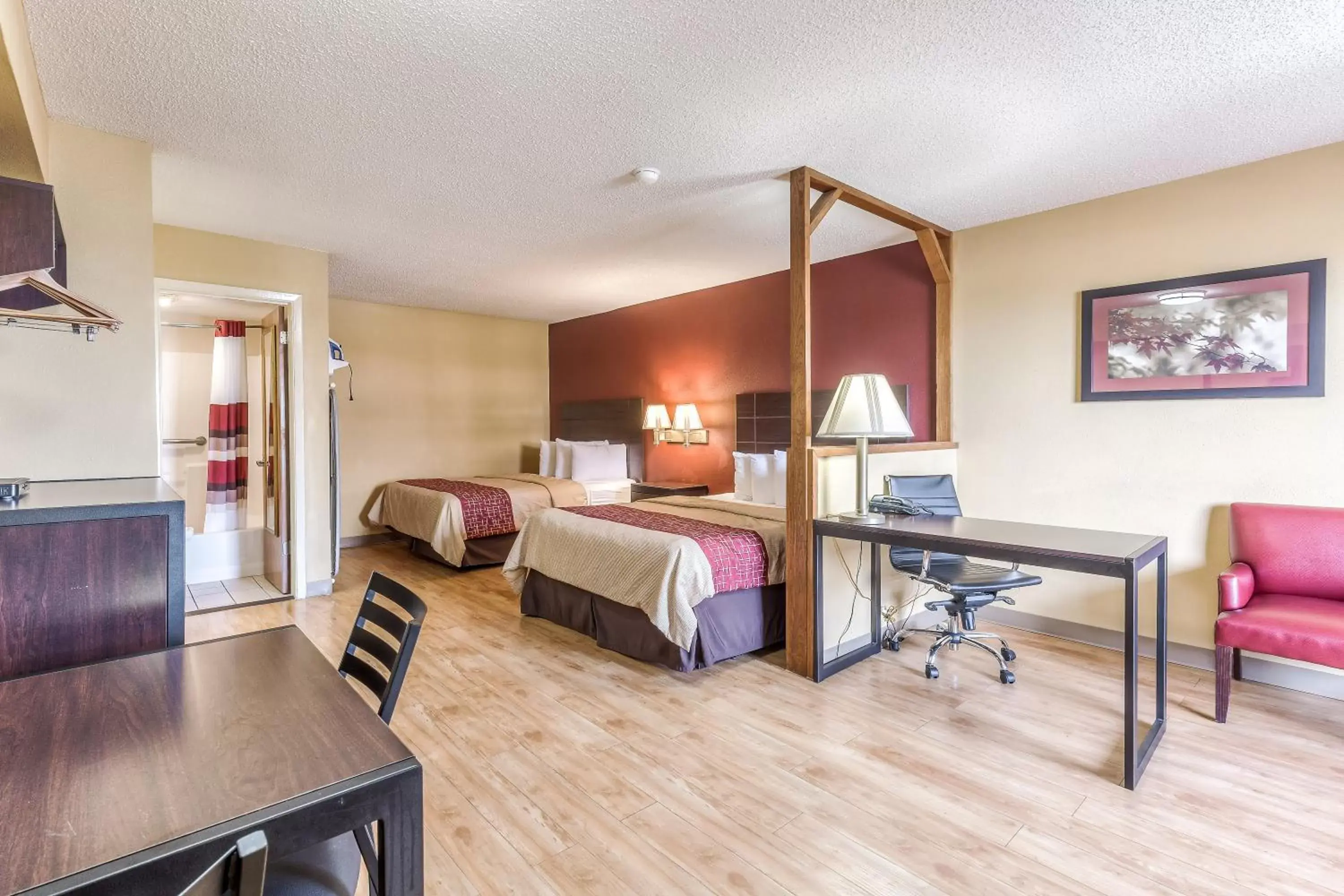 Photo of the whole room in Red Roof Inn Amarillo West