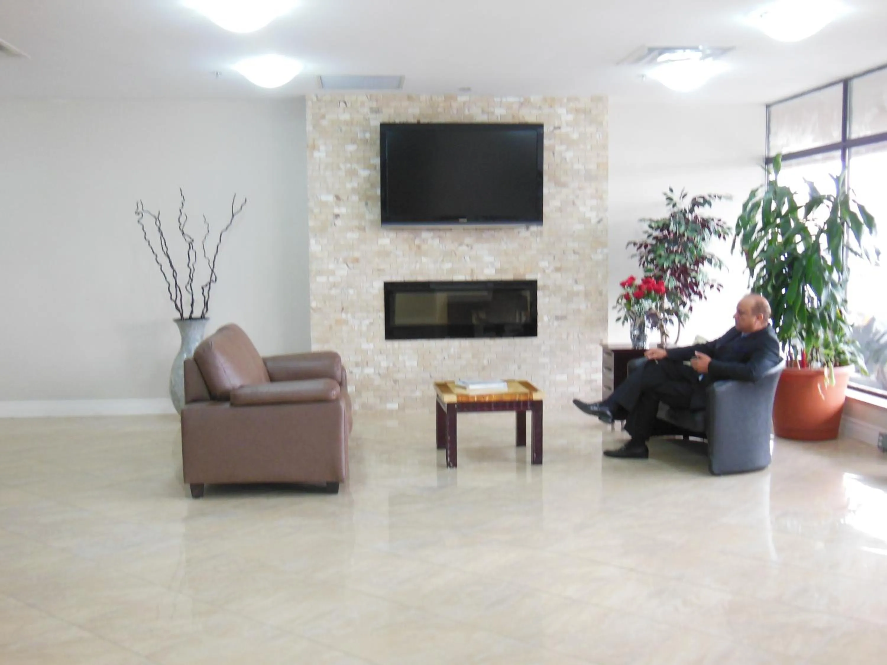 Lobby or reception in NU Hotel Toronto Airport