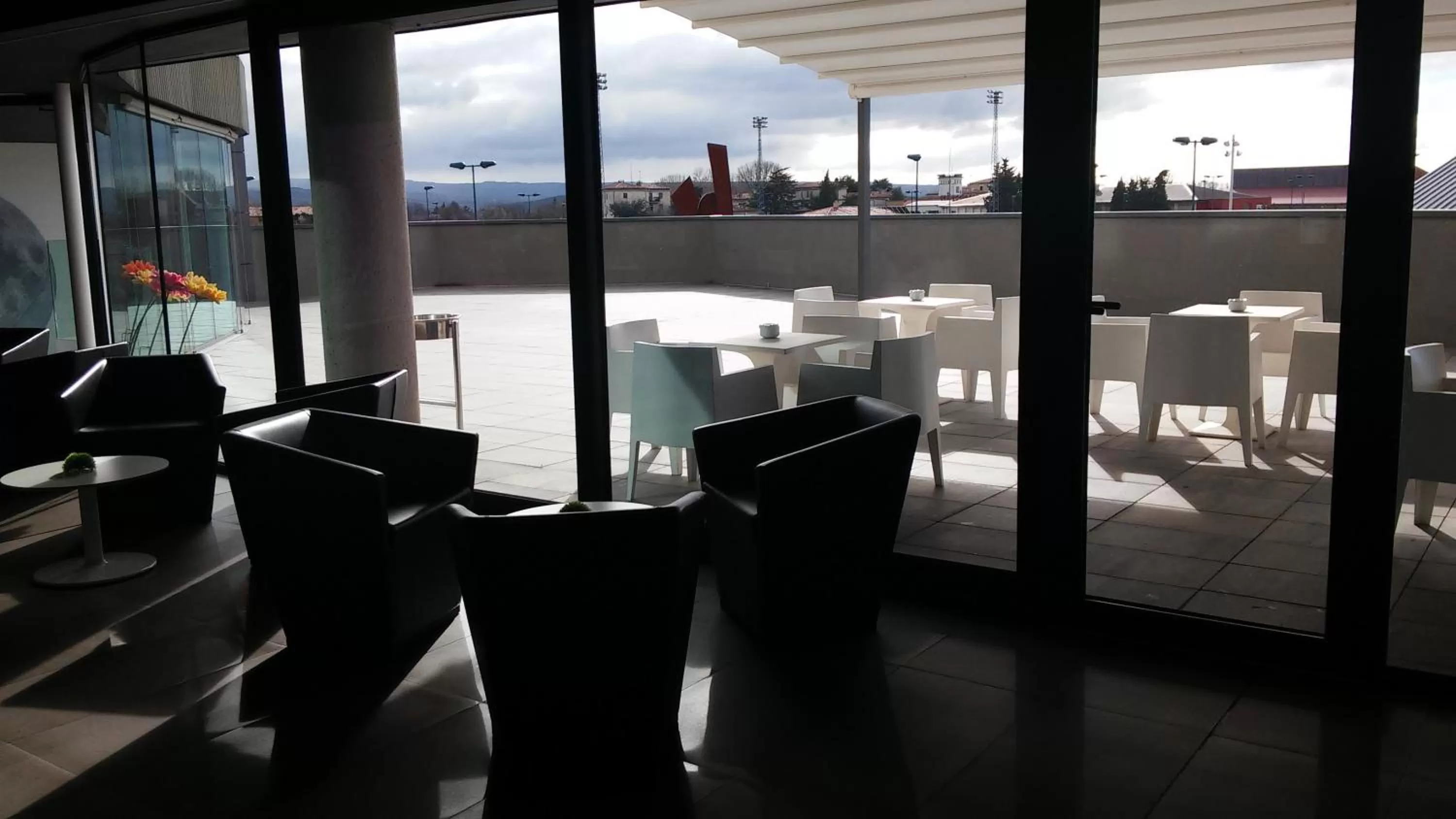 Communal lounge/ TV room in Sercotel Hola Tafalla