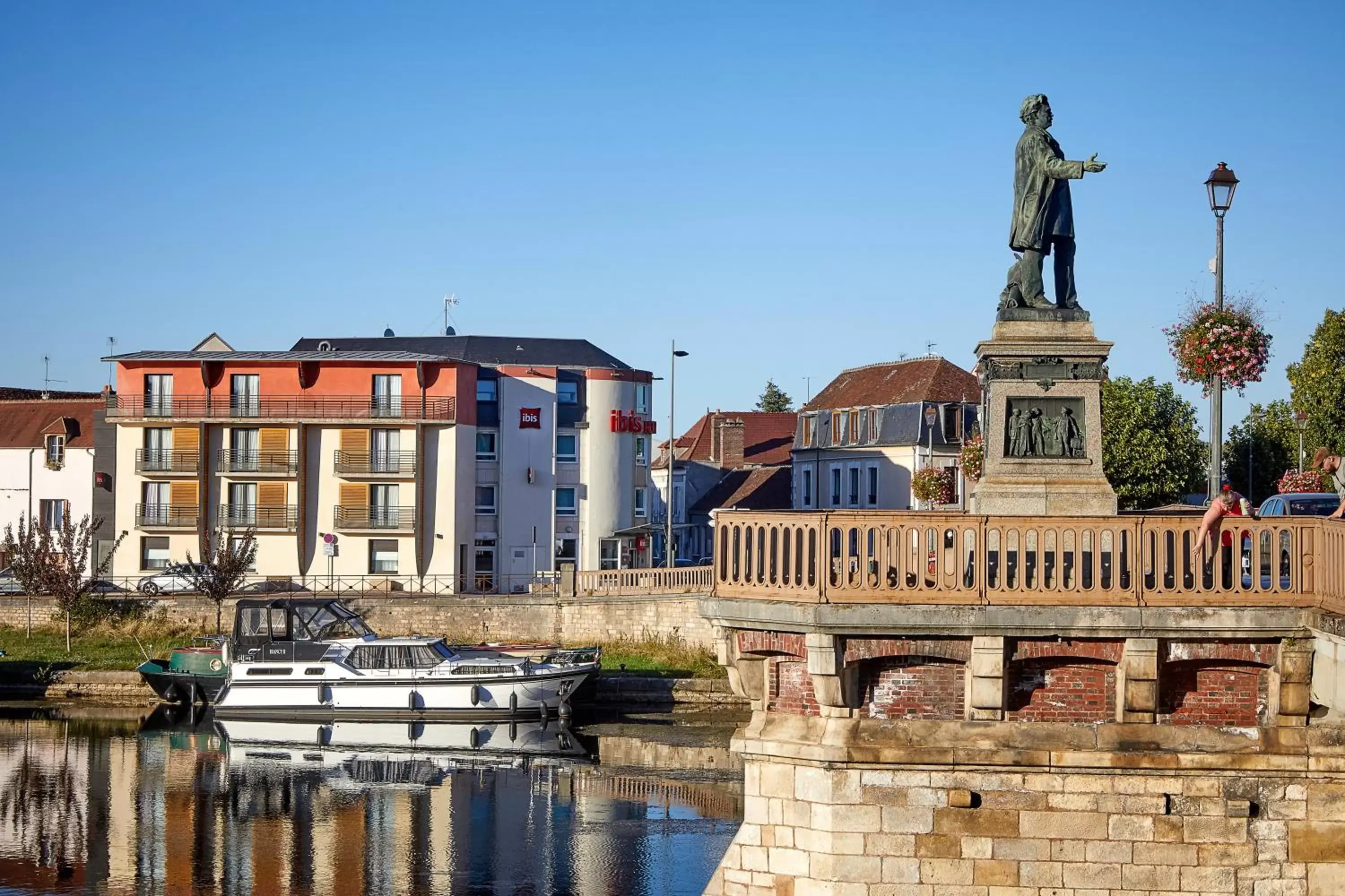 Nearby landmark in ibis Auxerre Centre