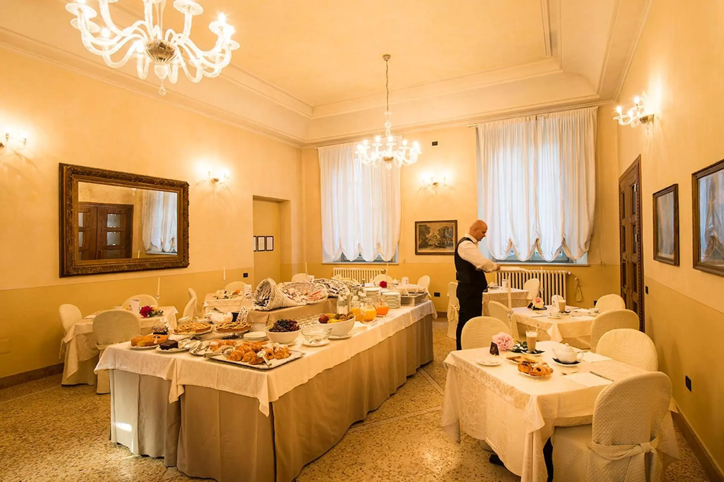 Staff, Restaurant/Places to Eat in Centro Paolo VI