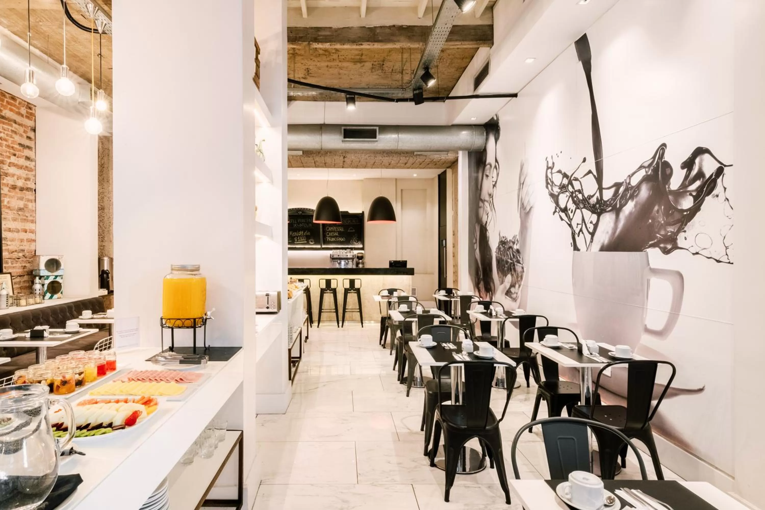 Restaurant/places to eat in Principado Downtown