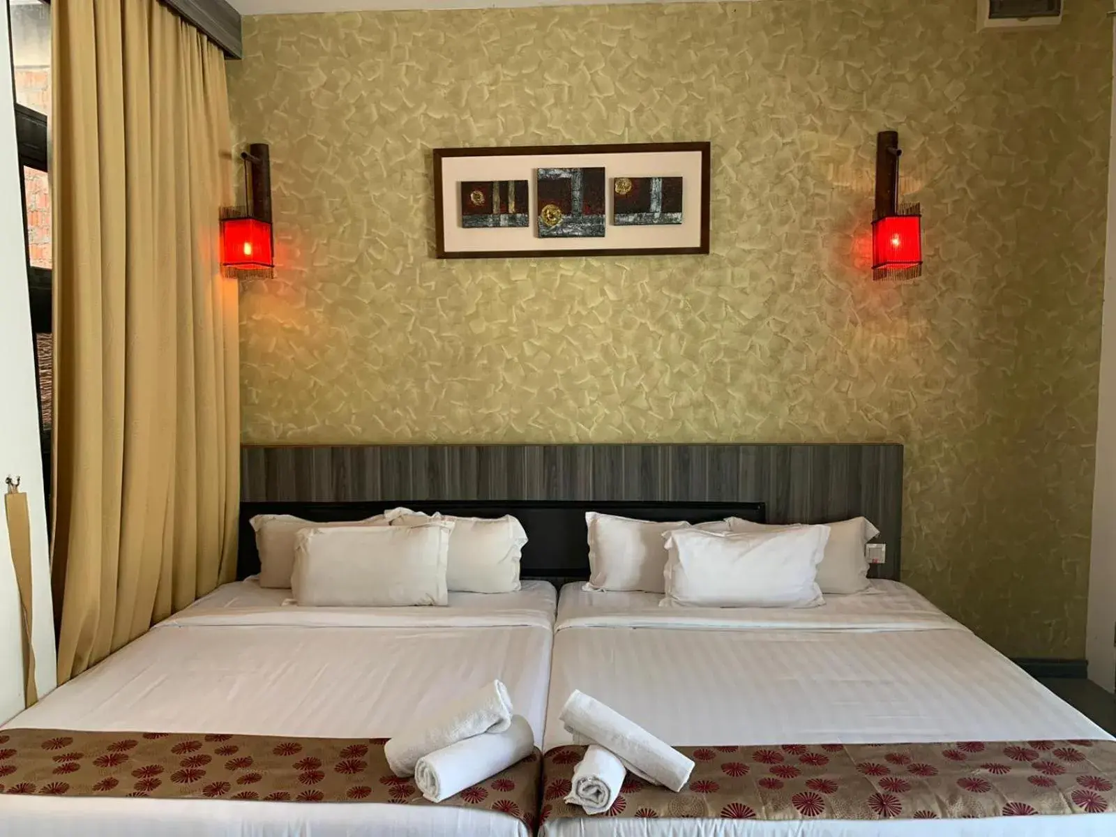 Bedroom, Bed in I Garden Hotel