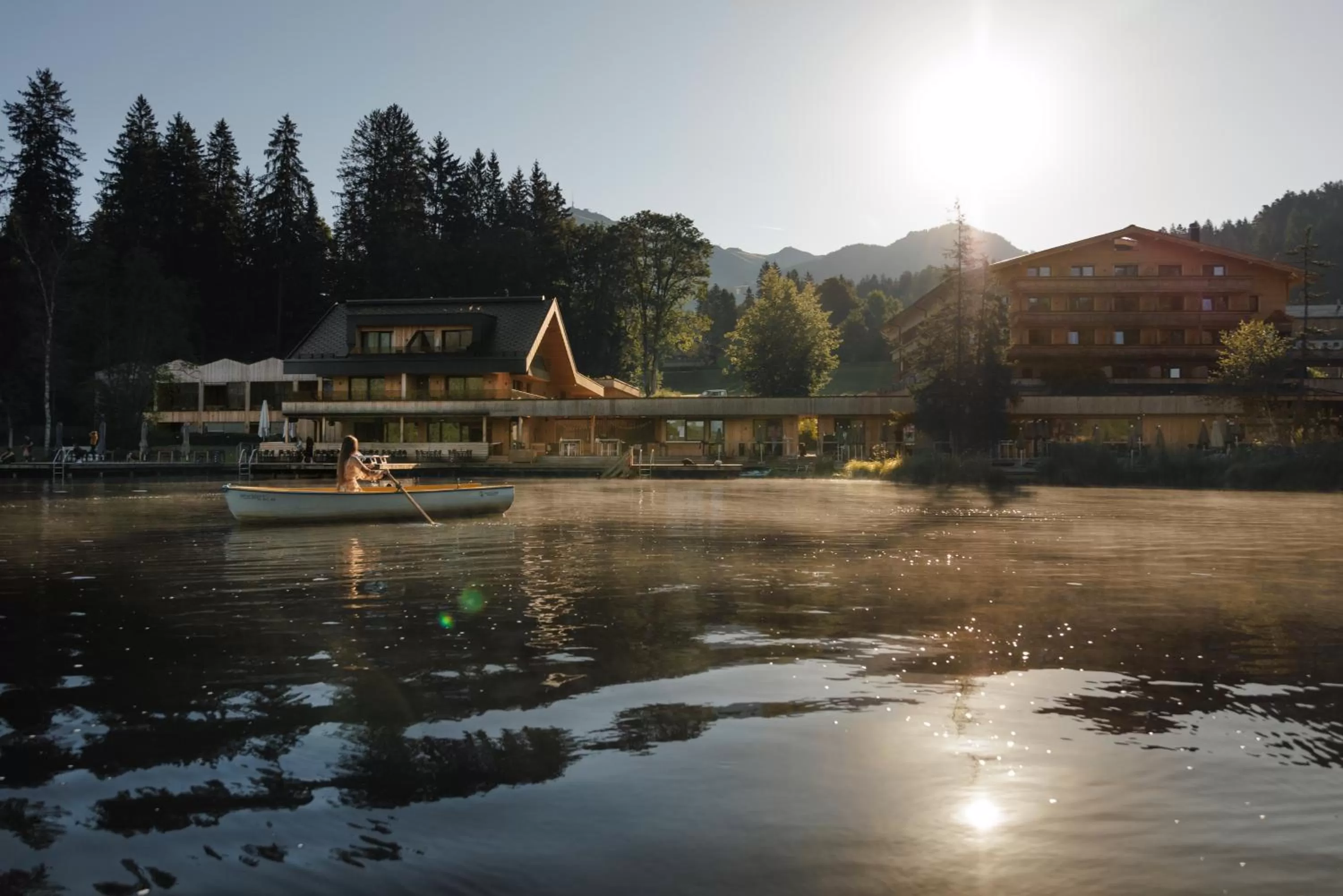 Lake view in Alpenhotel Kitzbühel am Schwarzsee - 4 Sterne Superior