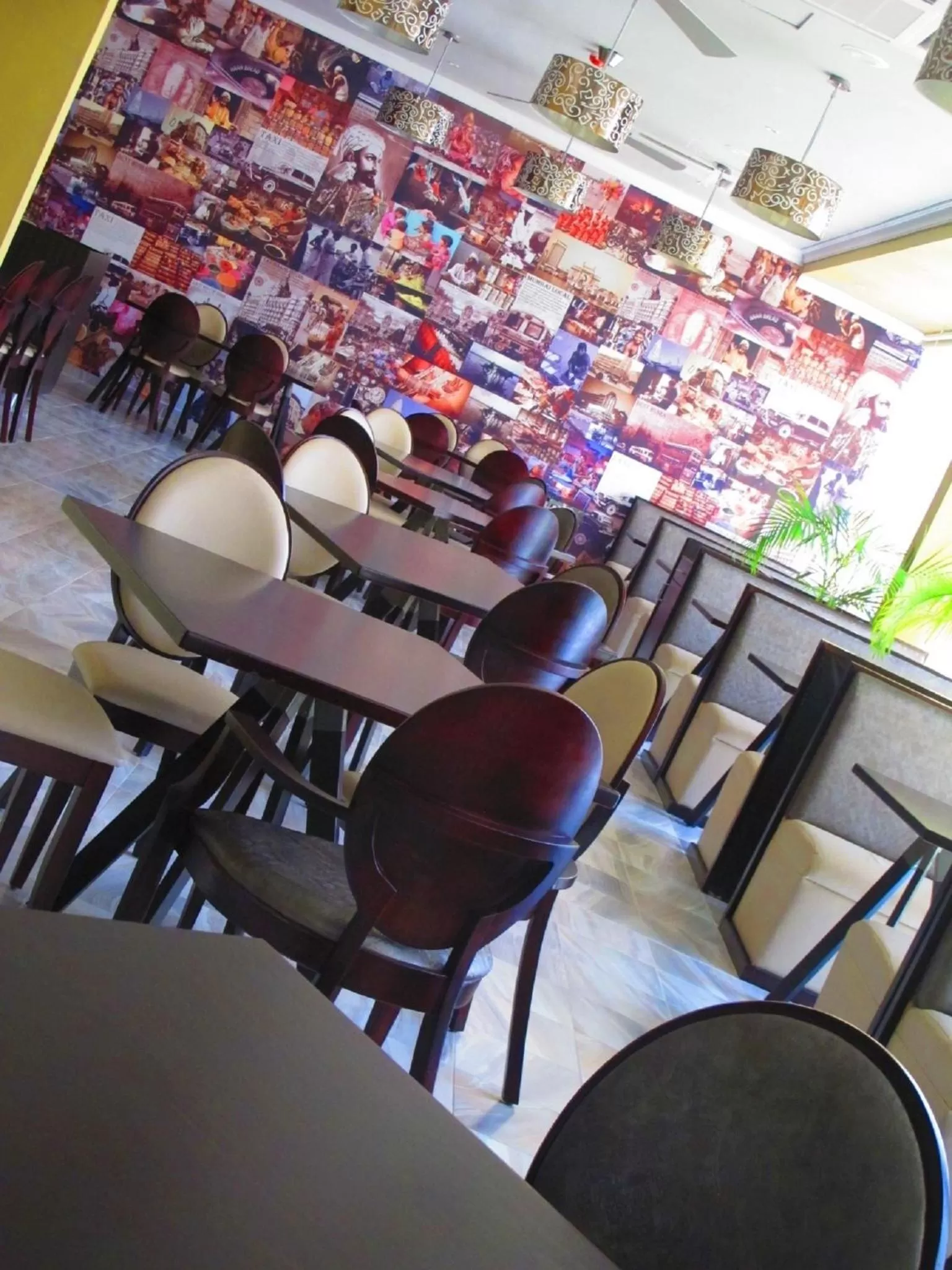 Restaurant/places to eat in CBD Hotel