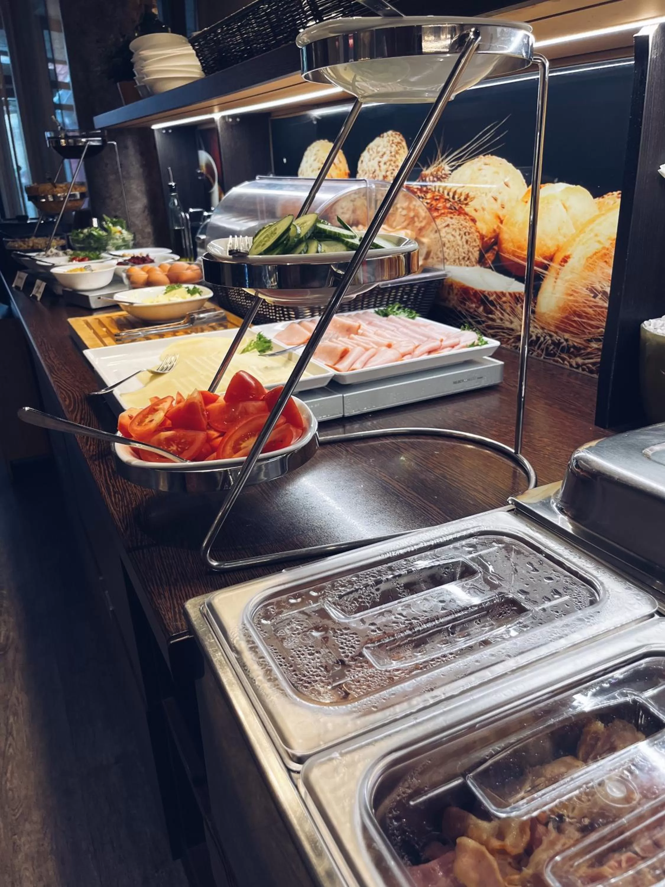 Breakfast in Braavo Spa Hotel