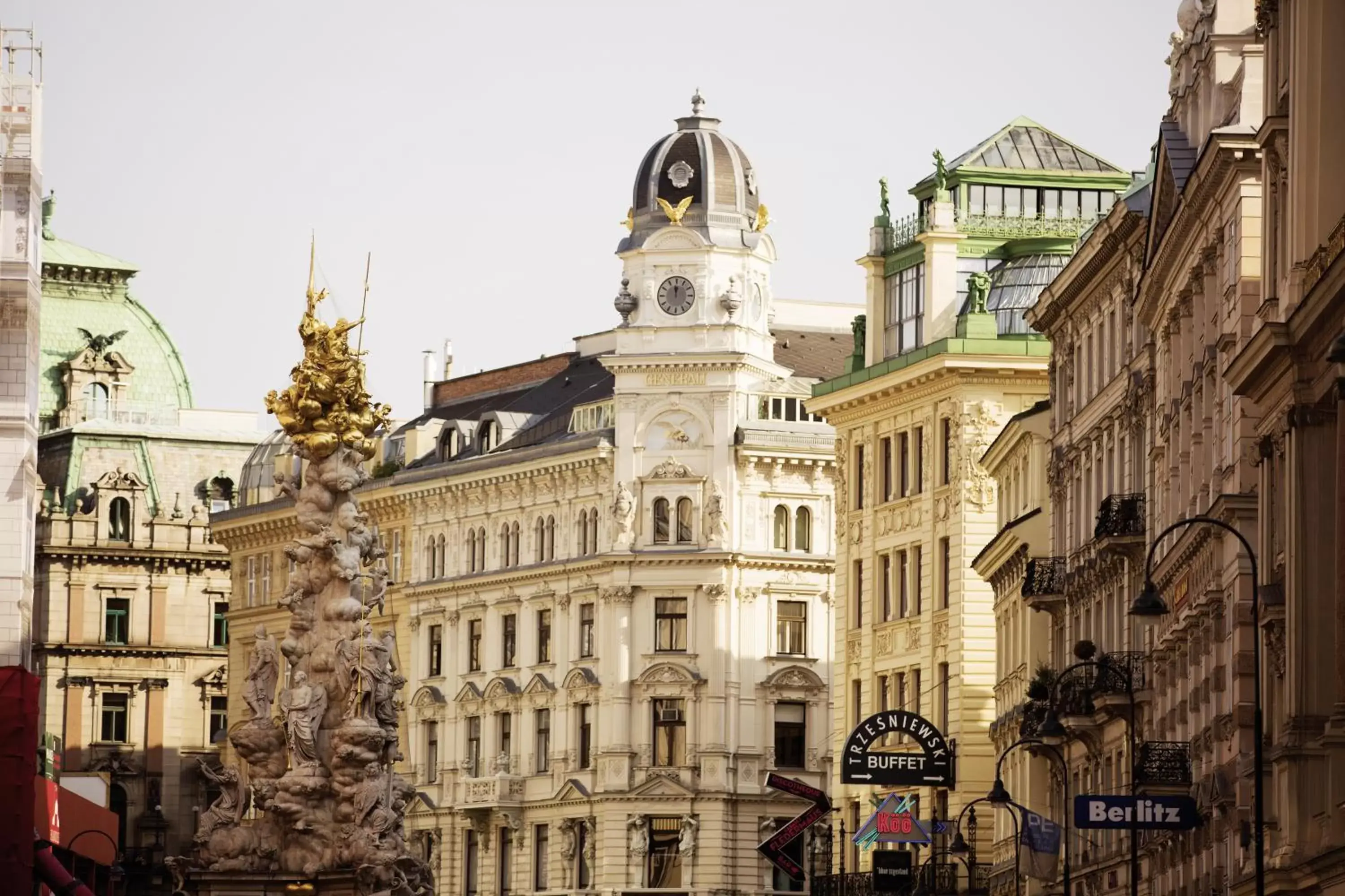 Nearby landmark in Schlosshotel Römischer Kaiser