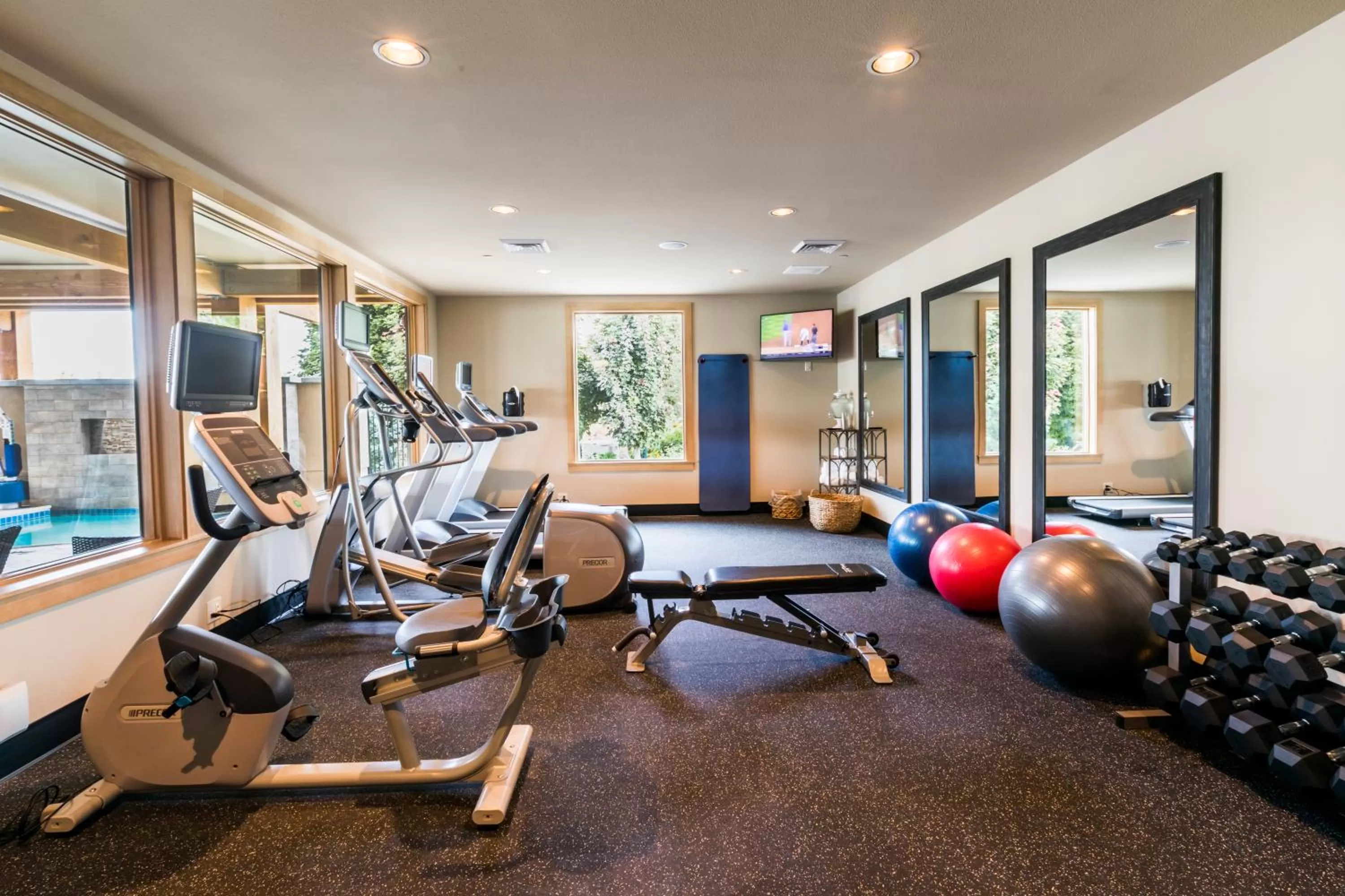 Fitness centre/facilities in The Lodge at Columbia Point