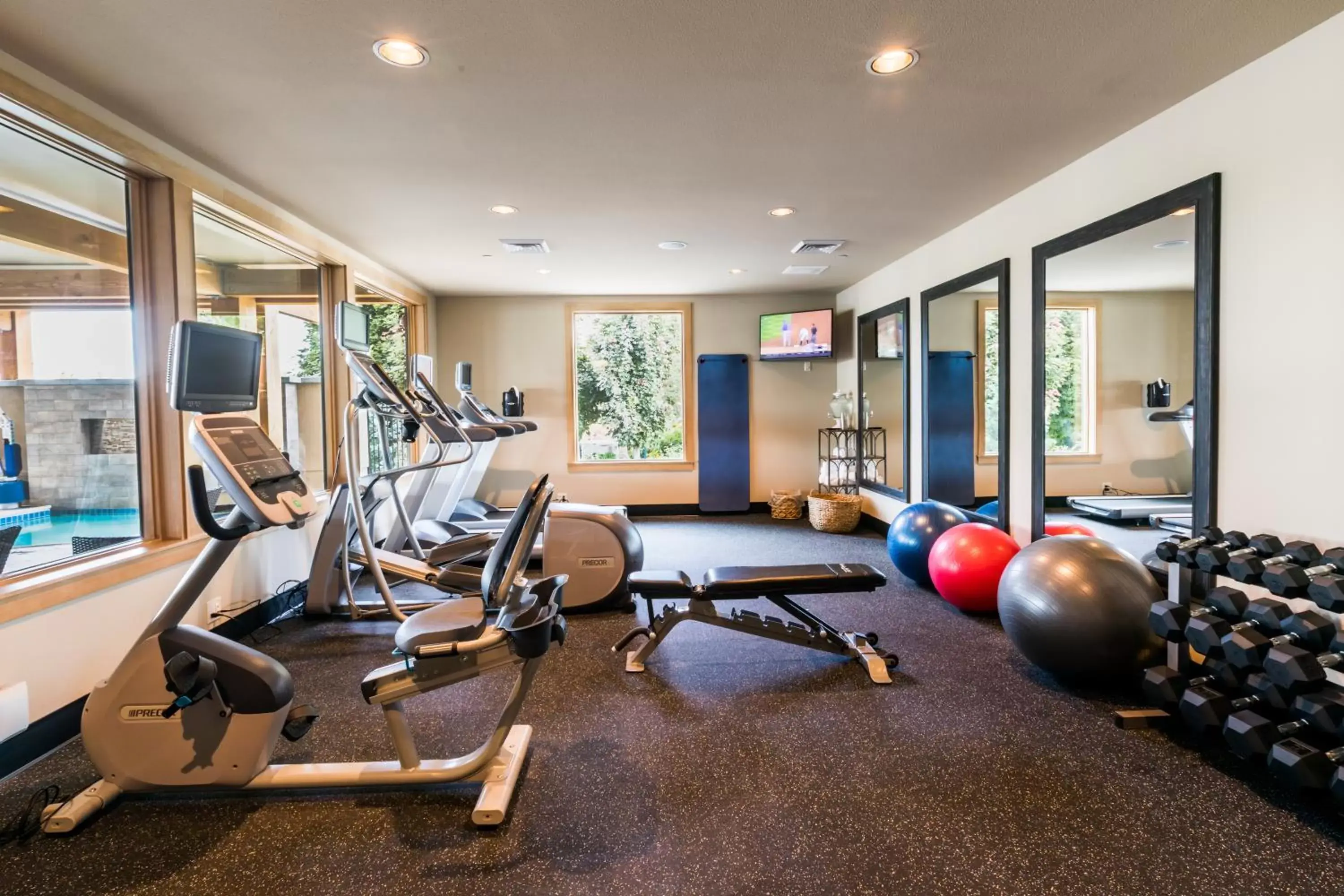 Fitness centre/facilities, Fitness Center/Facilities in The Lodge at Columbia Point