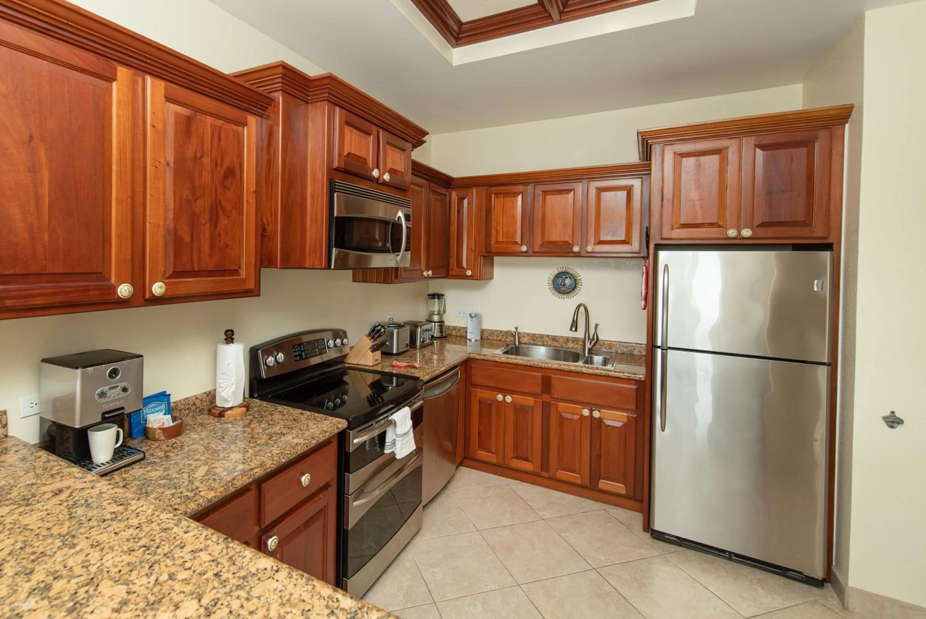 Kitchen or kitchenette in Grand Caribe Belize
