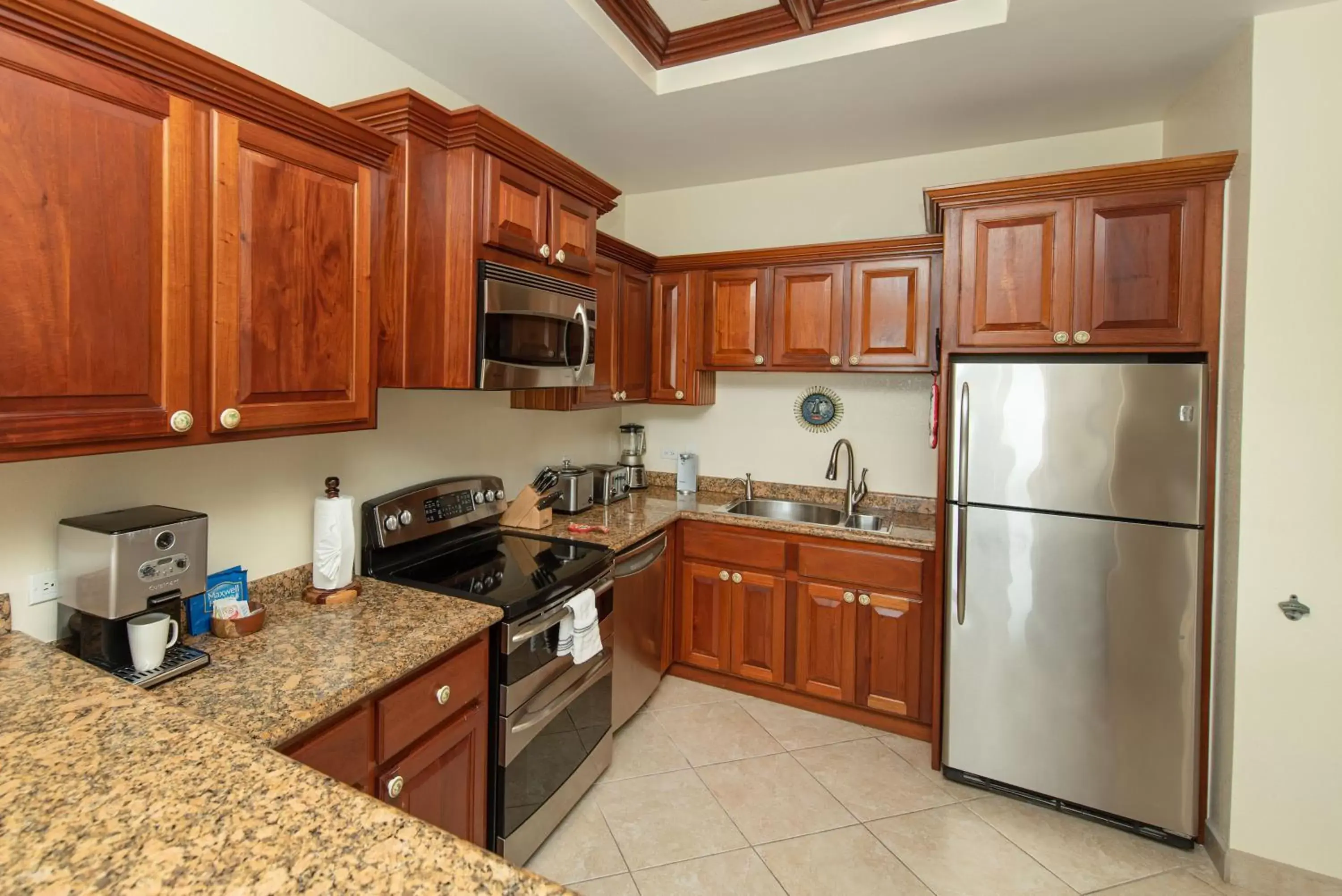 Kitchen or kitchenette, Kitchen/Kitchenette in Grand Caribe Belize