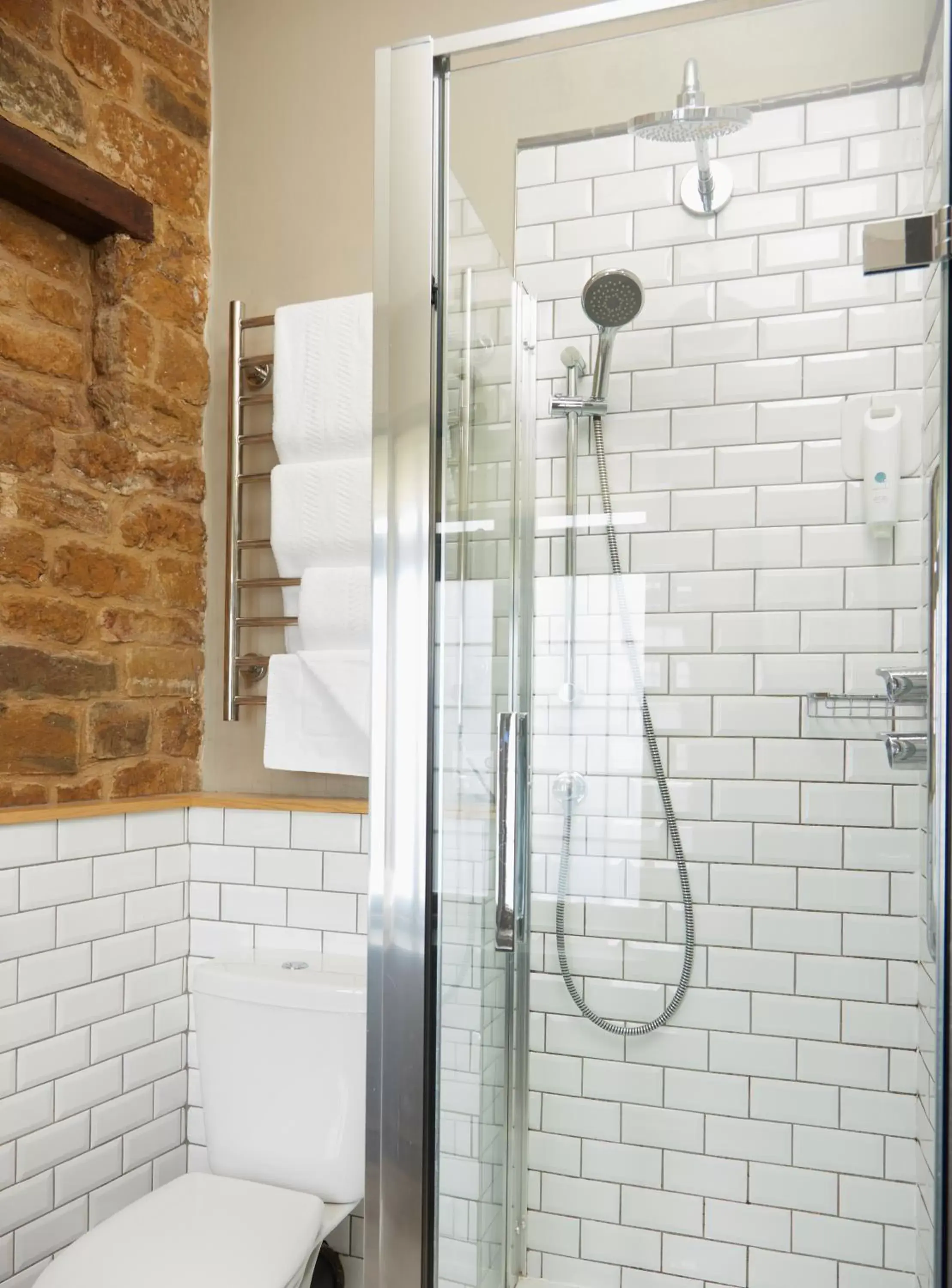 Shower, Bathroom in Red Lion Hotel by Greene King Inns