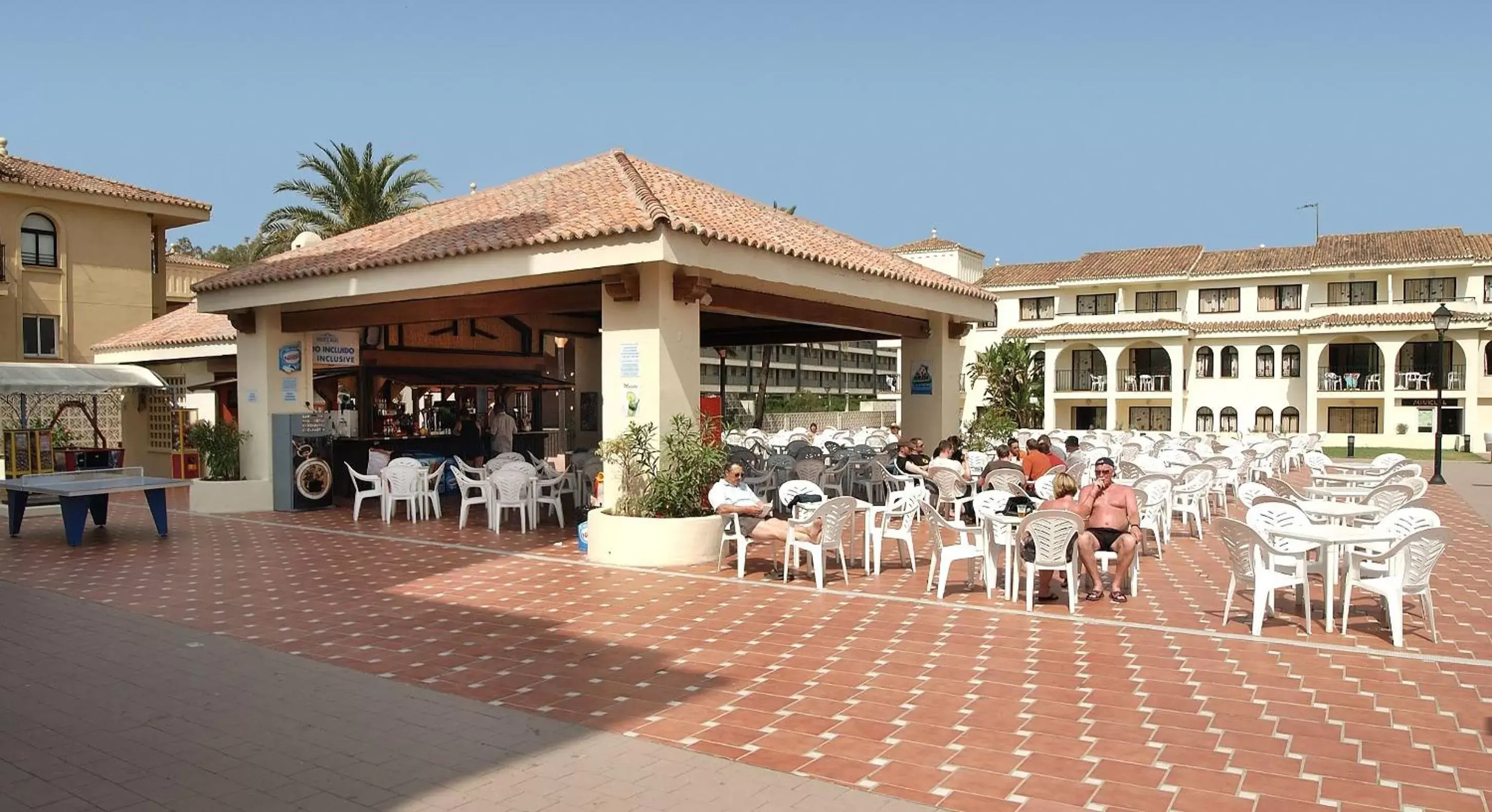 BBQ facilities, Restaurant/Places to Eat in Hotel Puente Real