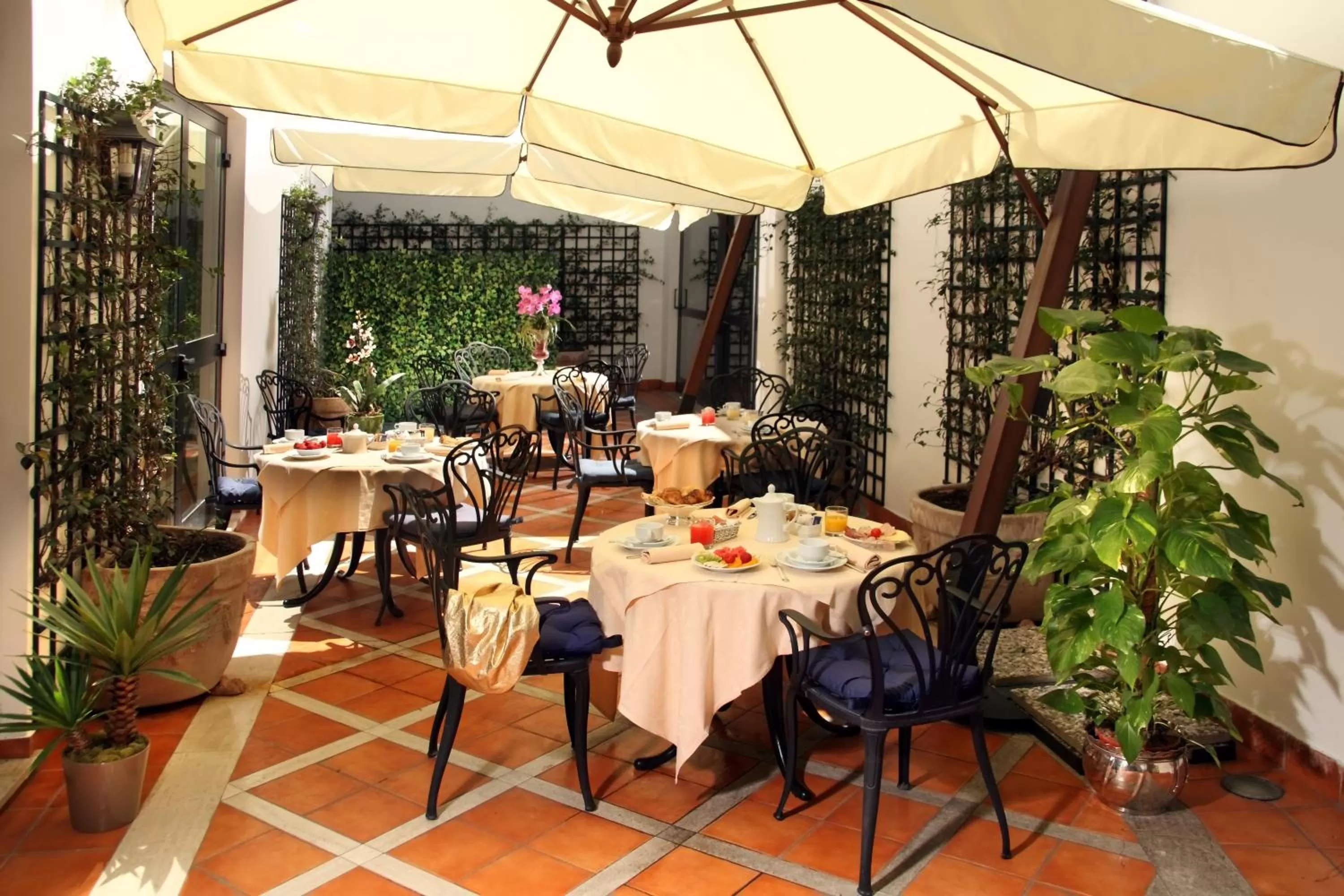 Restaurant/places to eat in Donna Laura Palace by OMNIA hotels