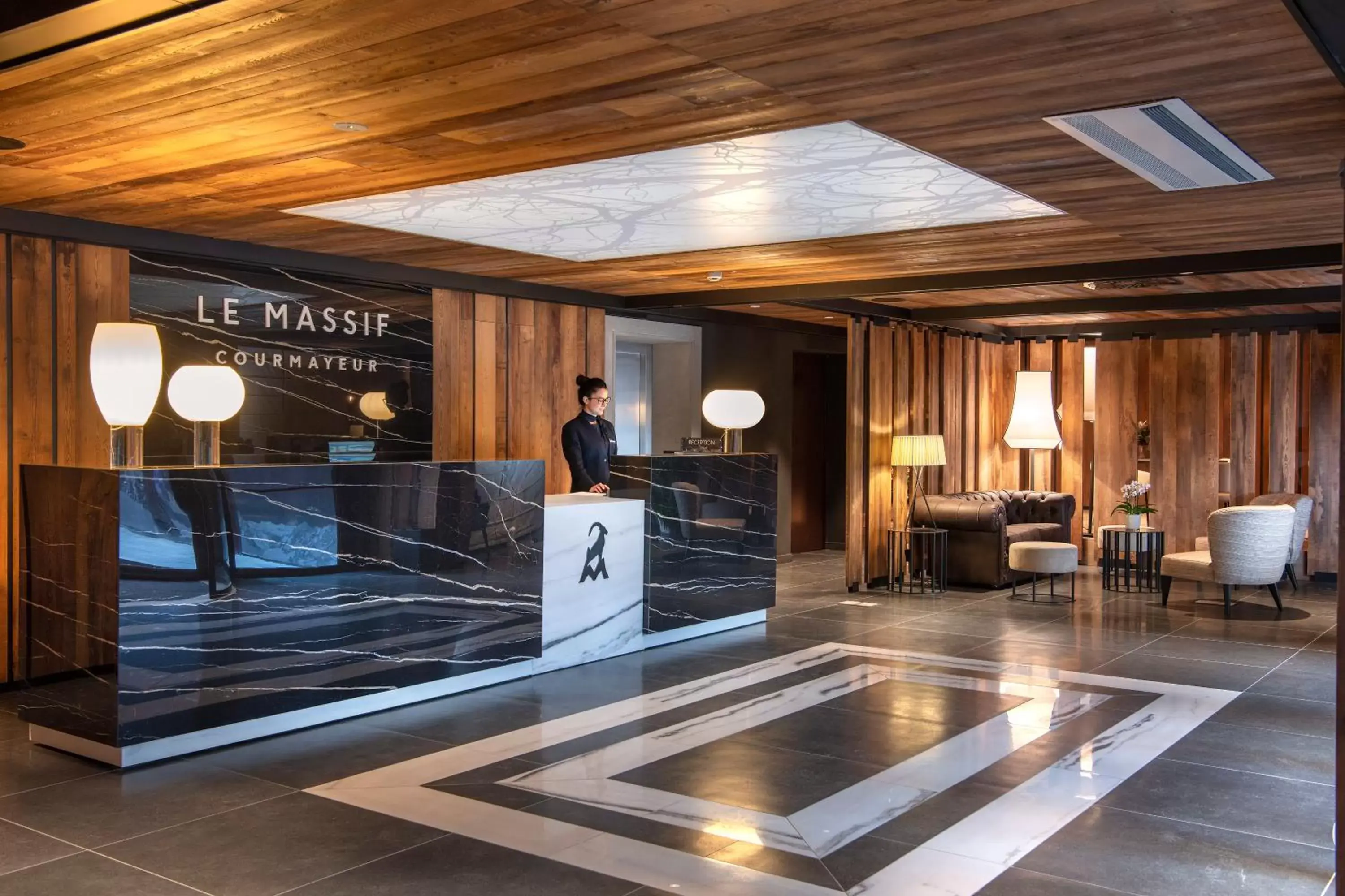 Lobby or reception in Le Massif Hotel & Lodge Courmayeur The Leading Hotels of the World