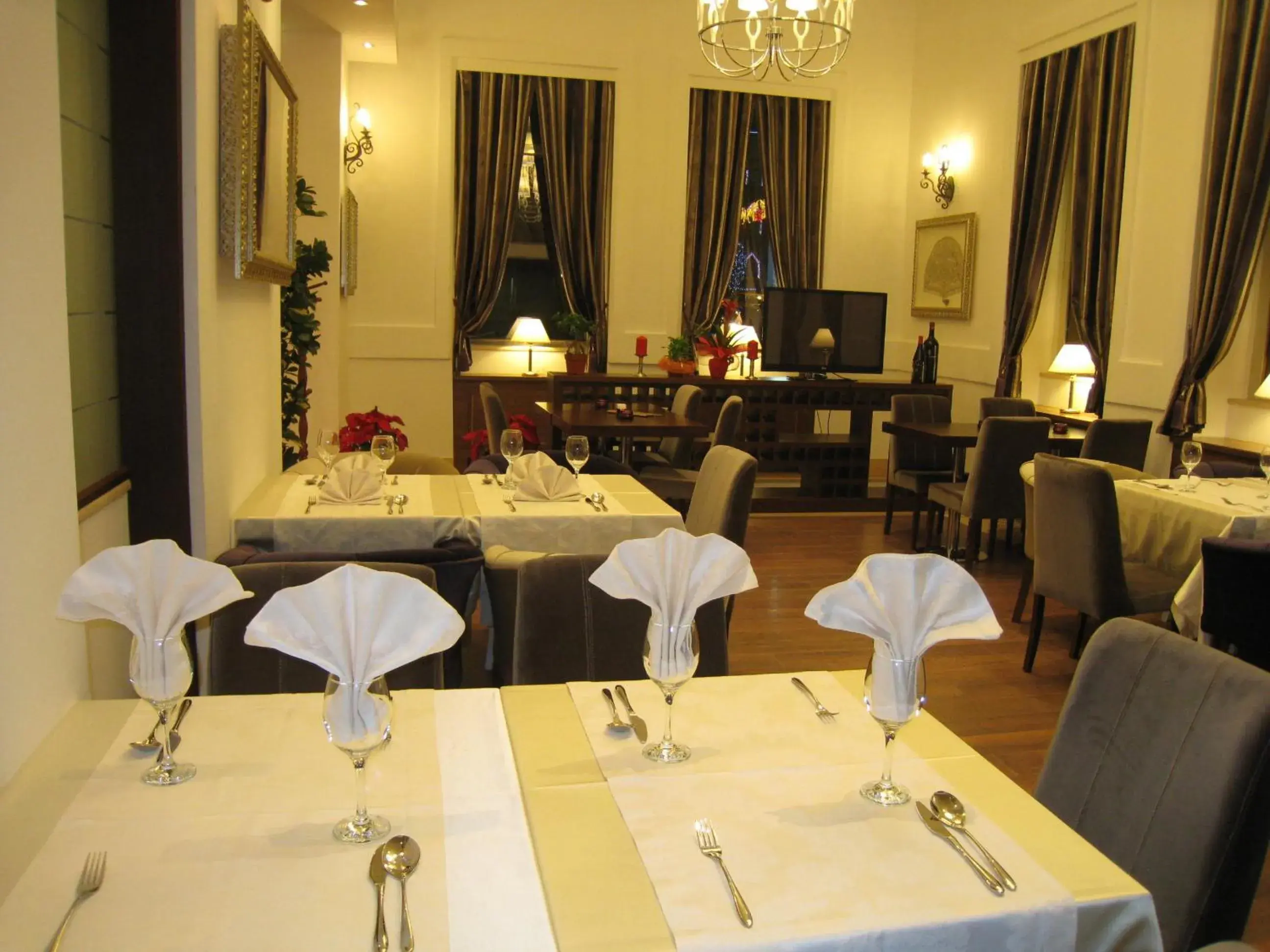 Restaurant/Places to Eat in Boutique Hotel Kotoni