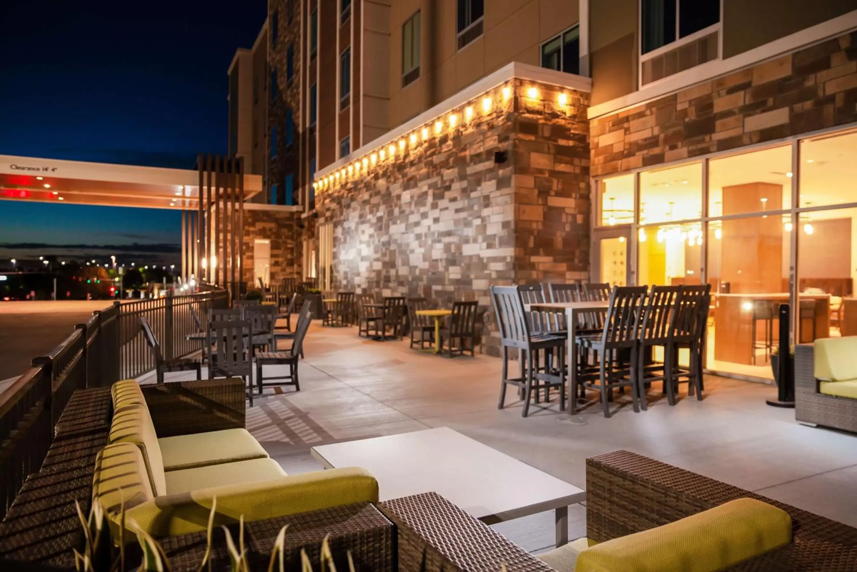 Property building, Restaurant/Places to Eat in Hilton Garden Inn Broomfield Boulder