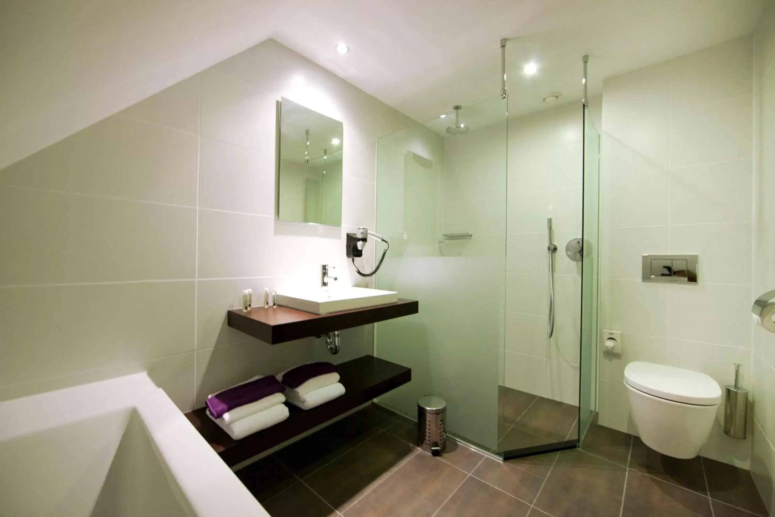 Comfort Double or Twin Room with Lake view in Hotel Bella Ciao Comfort Double or Twin Room with Lake view in Hotel Bella Ciao