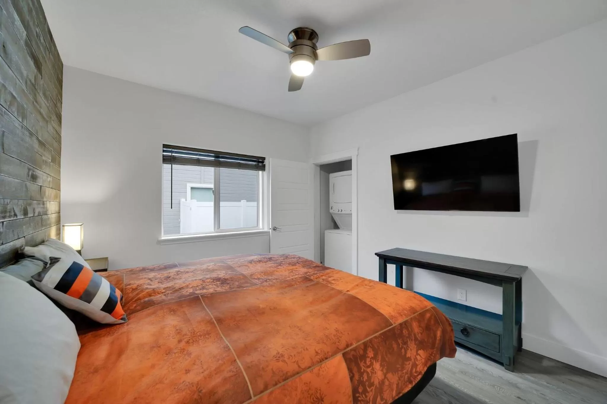 Bedroom, TV/Entertainment Center in TJ Rancher - West Side Twin Falls