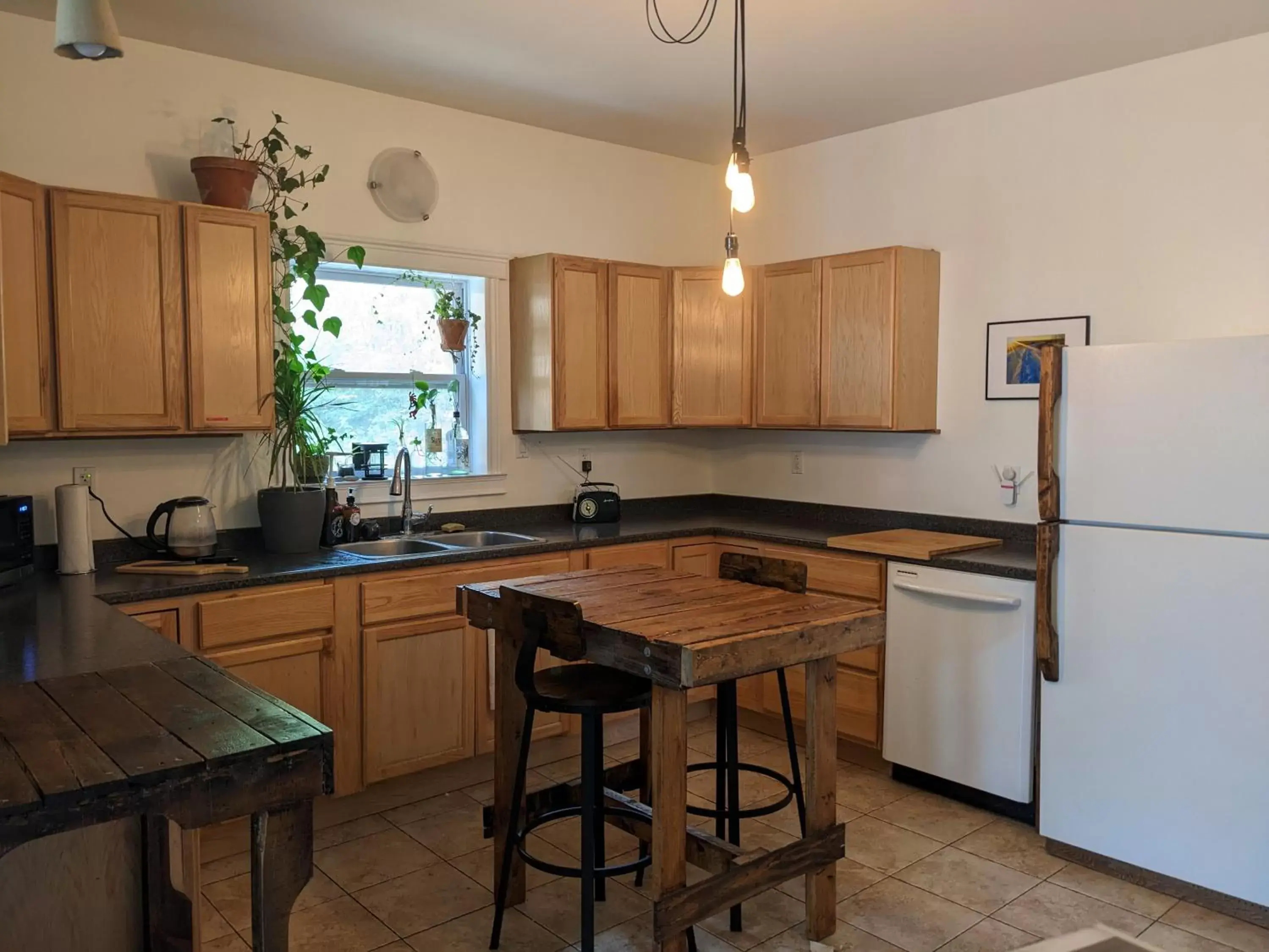 Kitchen/Kitchenette in Pink Flamingo