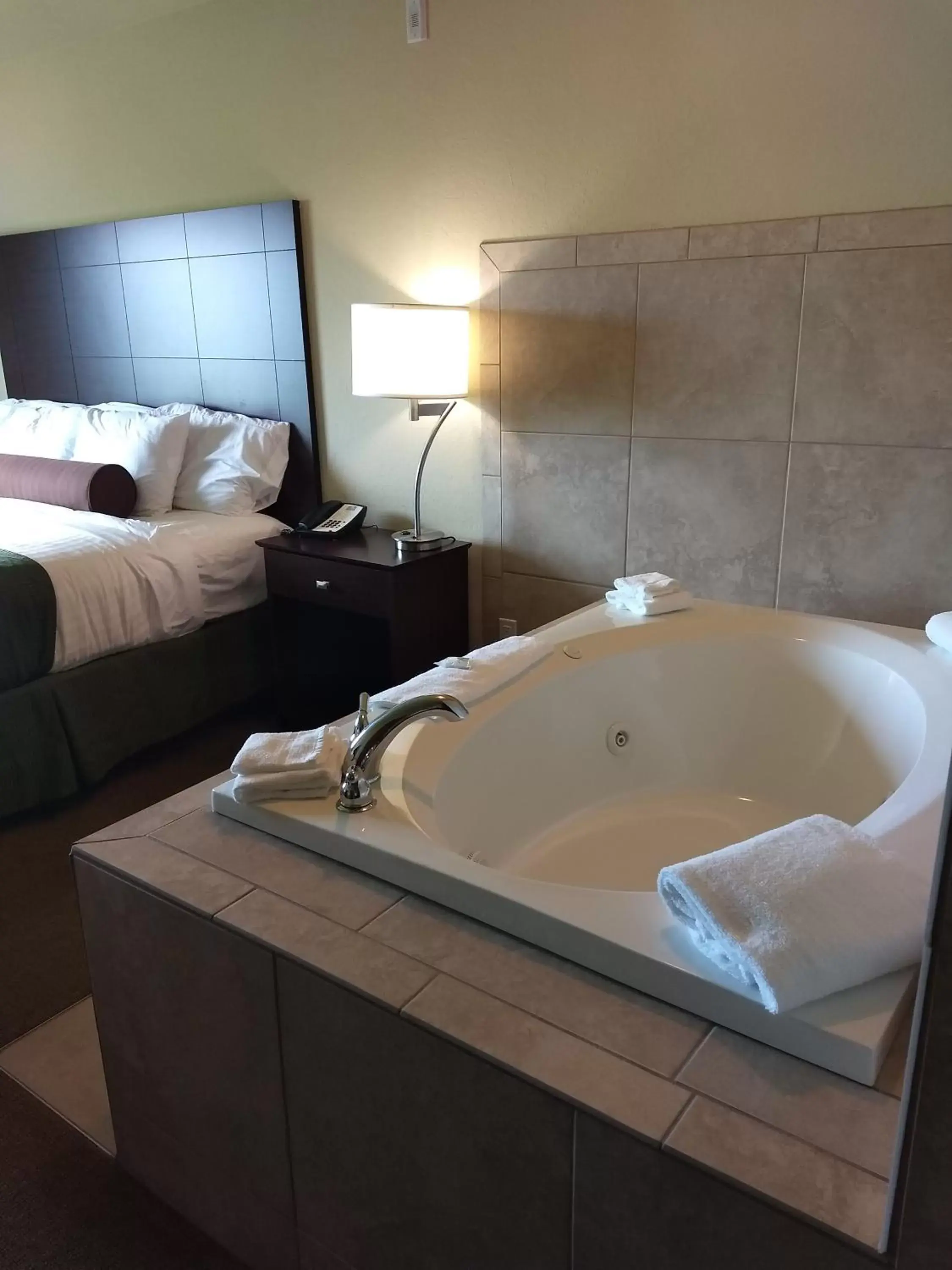 Bedroom in Cobblestone Hotel and Suites - Crookston