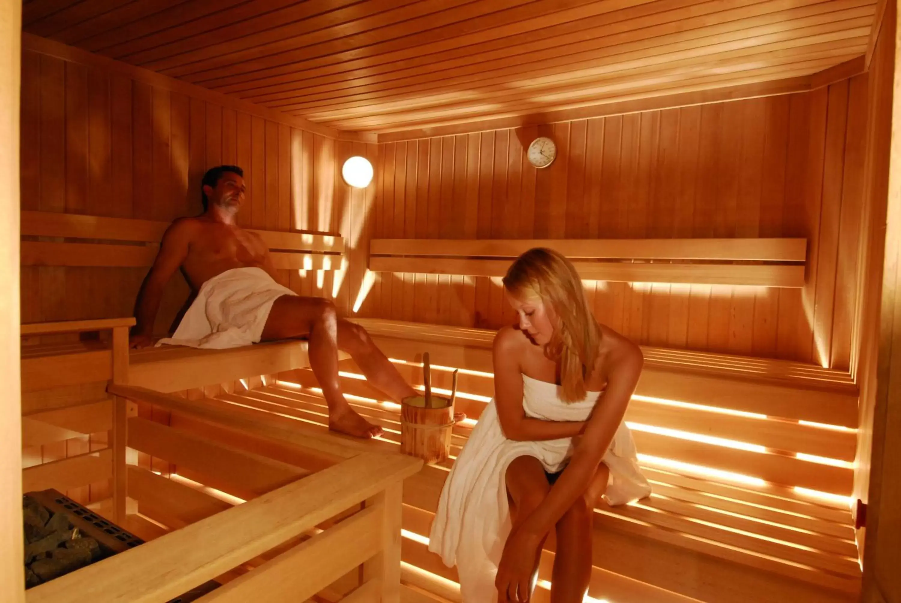 Sauna, Guests in Paradies Pure Mountain Resort